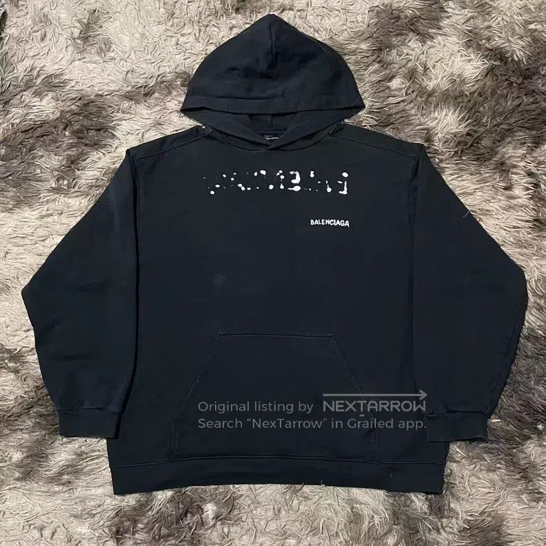 Balenciaga Balenciaga Black blurred logo sweatshirt Size US XL / EU 56 / 4 - 1 Thumbnail
