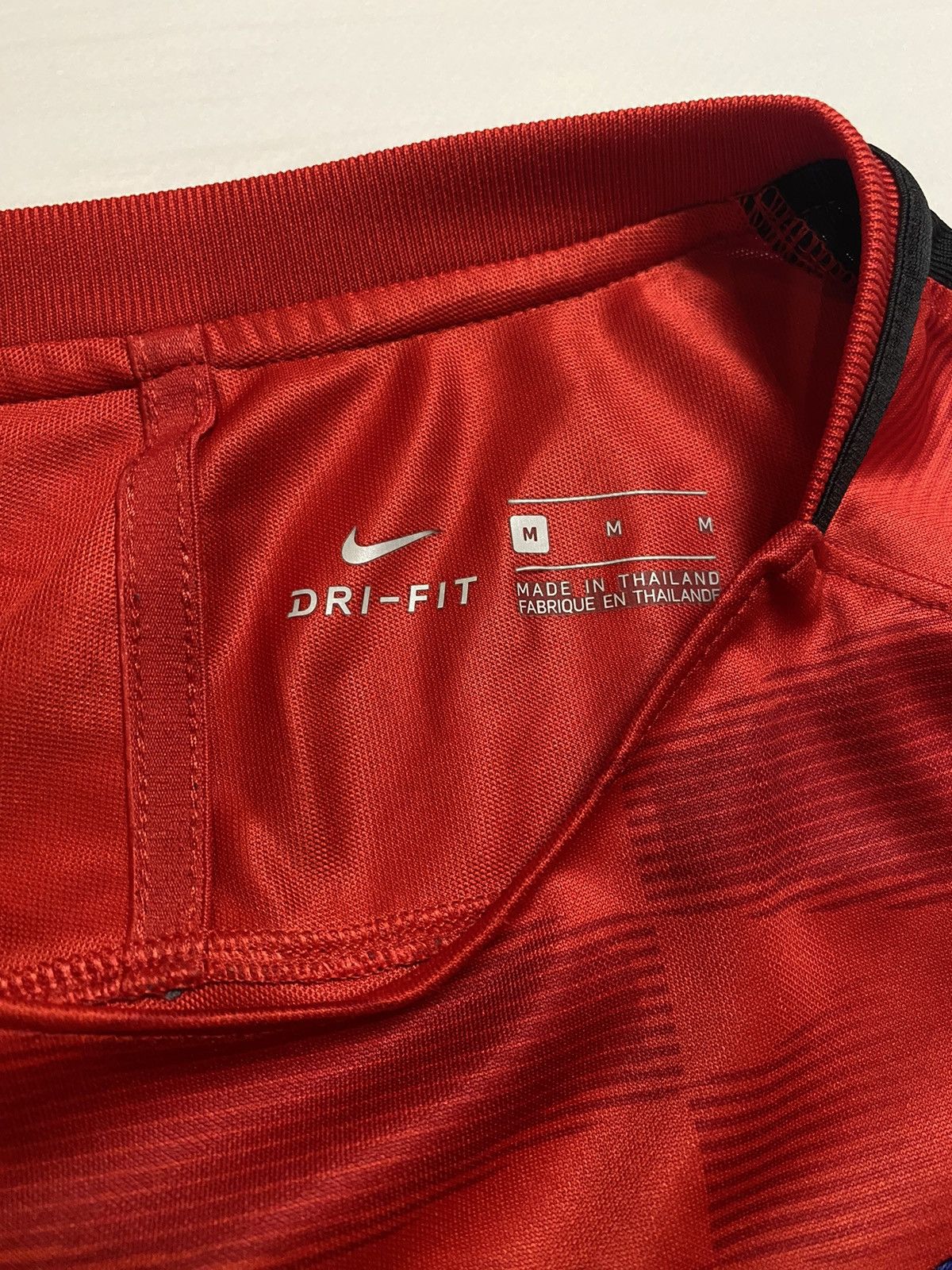 Nike Atletico Madrid 2017/18 pre-match soccer football t shirt Size US M / EU 48-50 / 2 - 3 Thumbnail