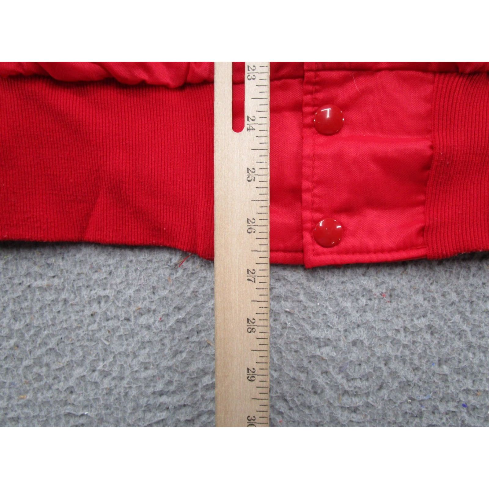 NCAA VINTAGE Wisconsin Badgers Jacket NCAA 90s Red Satin Windbreaker XL Mens Snap Up Lightweight Knit Logo Size US XL / EU 56 / 4 - 6 Thumbnail