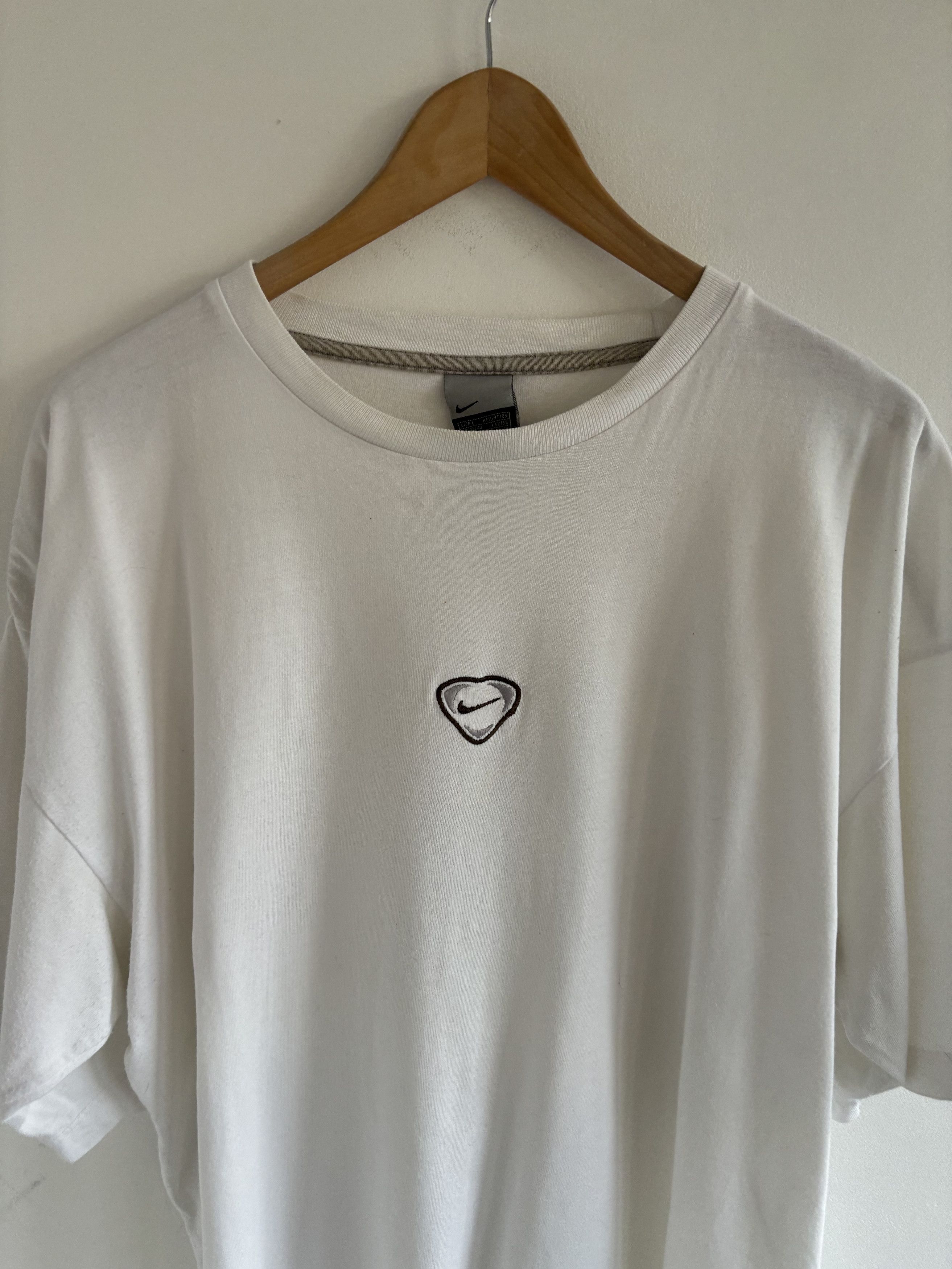 Nike Vintage 00s Nike Total 90 Logo Tee Size US L / EU 52-54 / 3 - 2 Thumbnail
