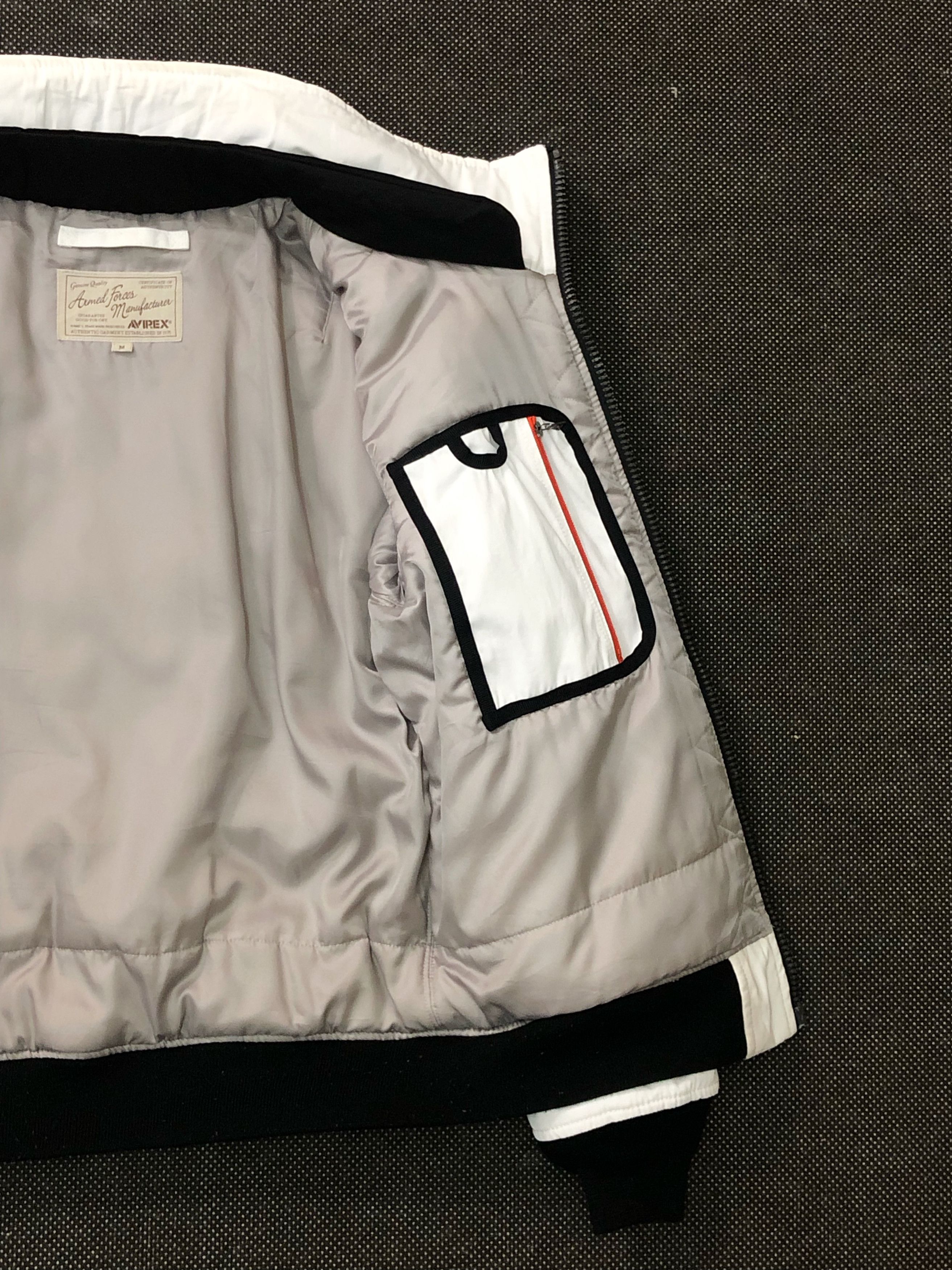 Avirex RARE🔥AVIREX GT-10 SPACE WALK MA-1 FLIGHT JACKET Size US M / EU 48-50 / 2 - 12 Thumbnail