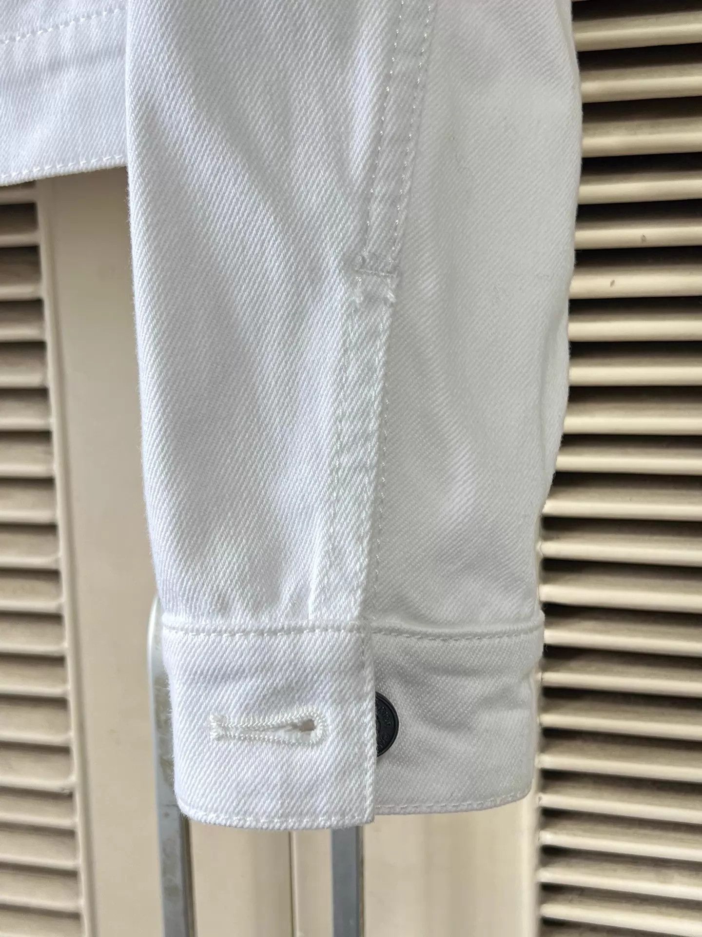 Dior Dior White Denim Jacket Back Floral Embroidery Bee Logo 36 Size XS / US 0-2 / IT 36-38 - 6 Thumbnail