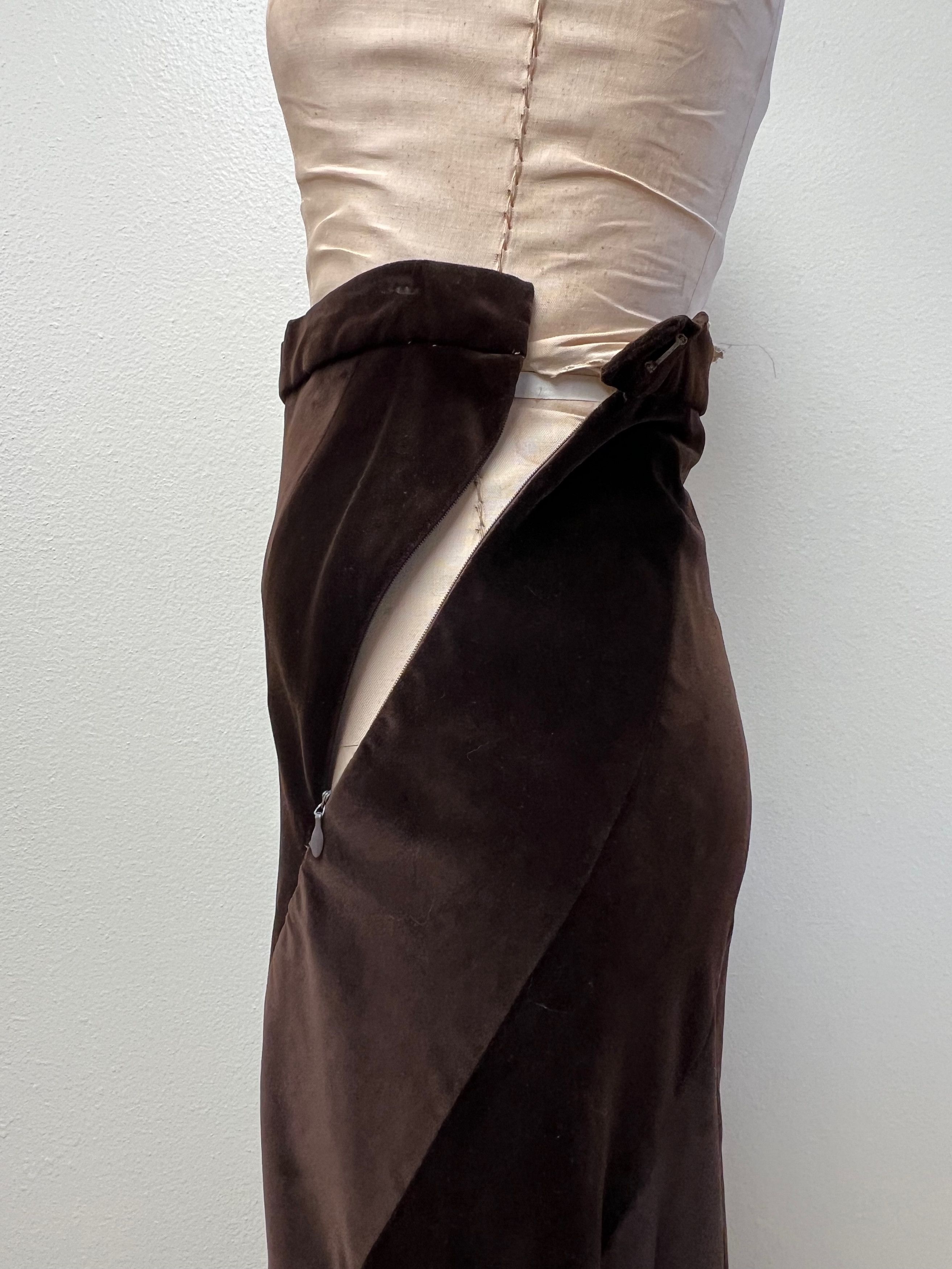 Ellen Tracy EUC 1970s Ellen Tracy Flared Striped Velvet Maxi Skirt M Size 30" / US 8 / IT 44 - 6 Thumbnail