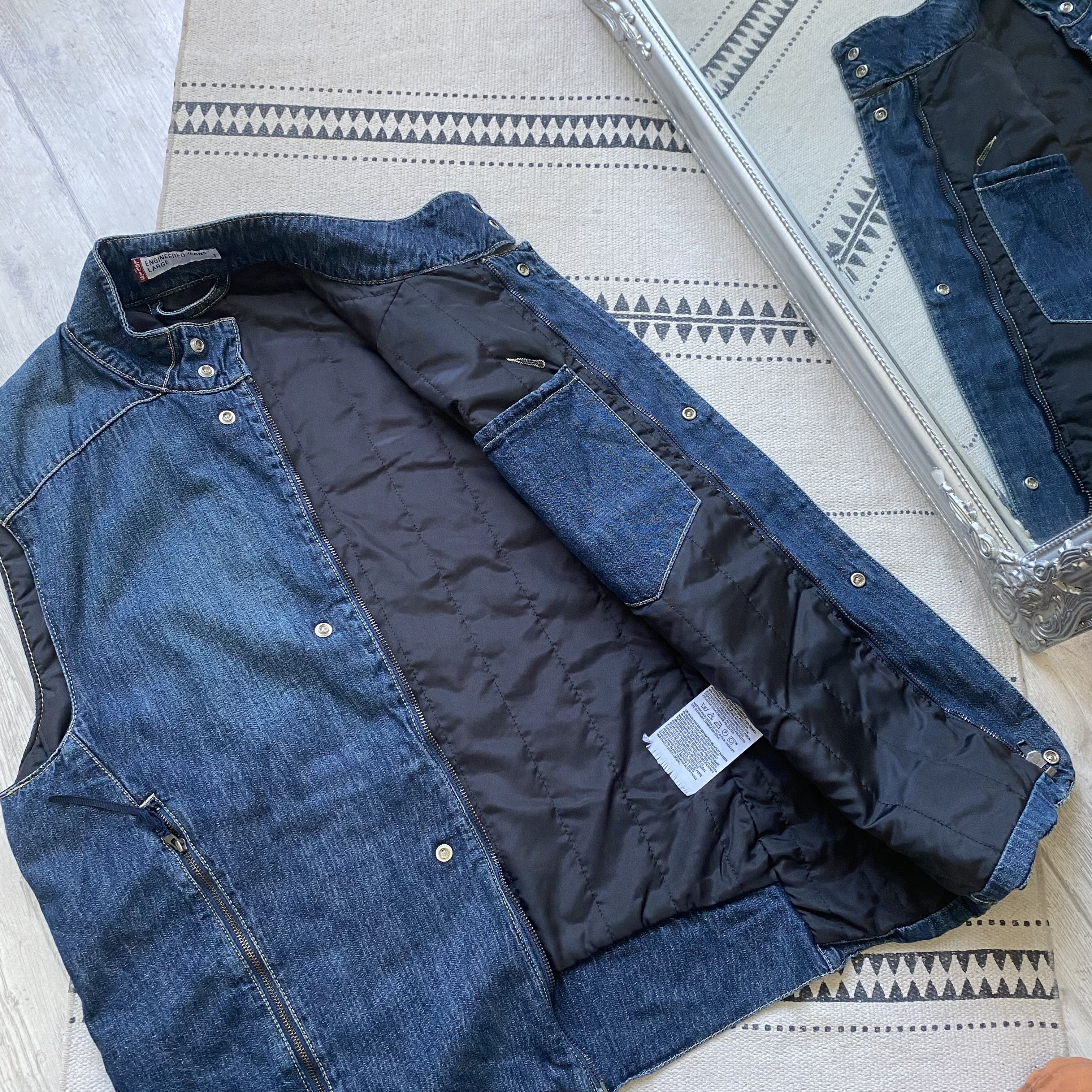 Levi's Vintage Clothing Vintage Engineered Levis denim Vests Y2K jeans jacket Size US L / EU 52-54 / 3 - 7 Thumbnail