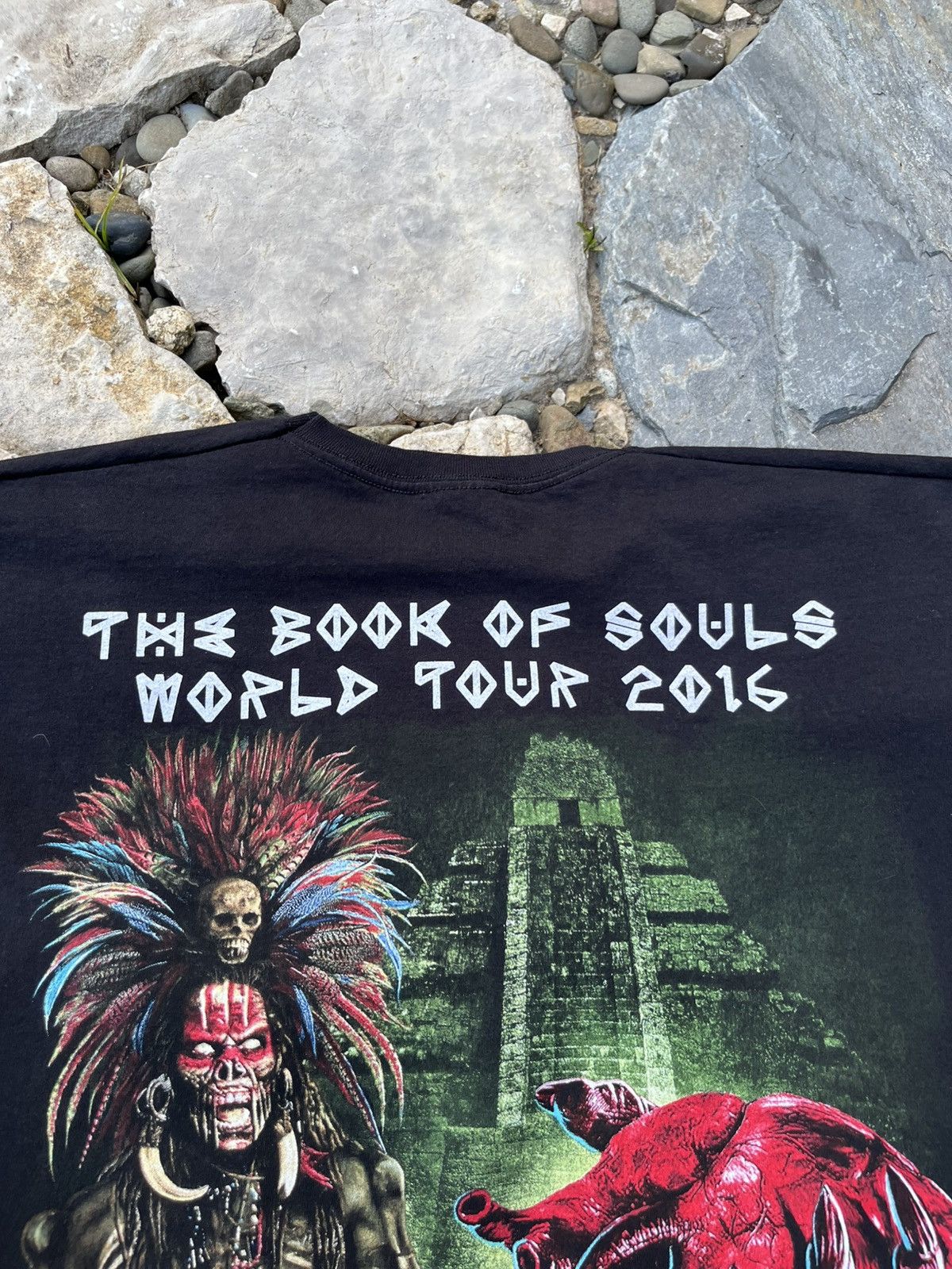 Band Tees × Iron Maiden × Vintage Vintage Iron Maiden Germany flag the book of souls tour tee Size US XL / EU 56 / 4 - 17 Thumbnail