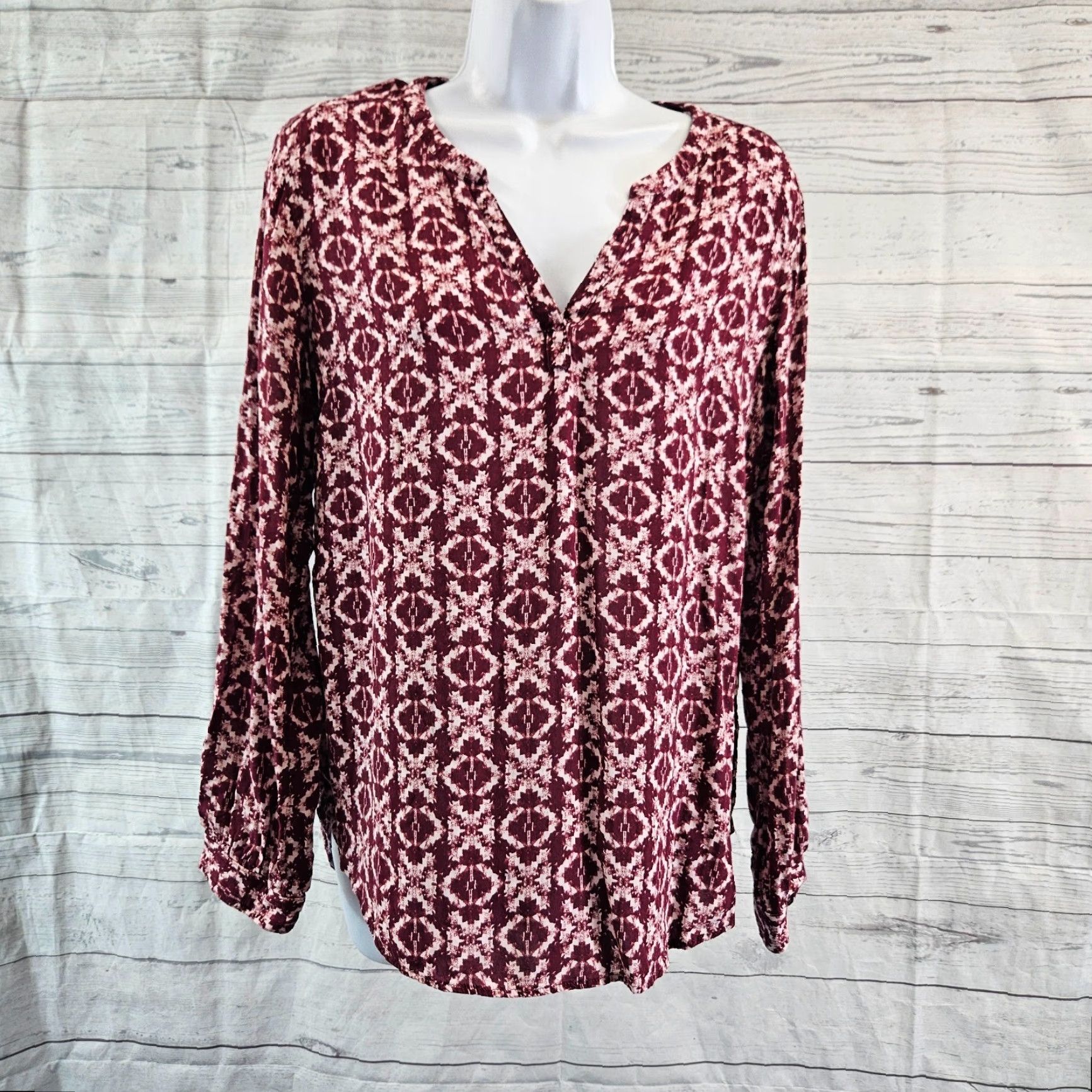 Eddie Bauer Eddie Bauer Womens Top Blouse Sz M Burgundy Long Sleeve Rayon V-Neck Shirts Womens Ribbed Pullover Size M / US 6-8 / IT 42-44 - 2 Thumbnail