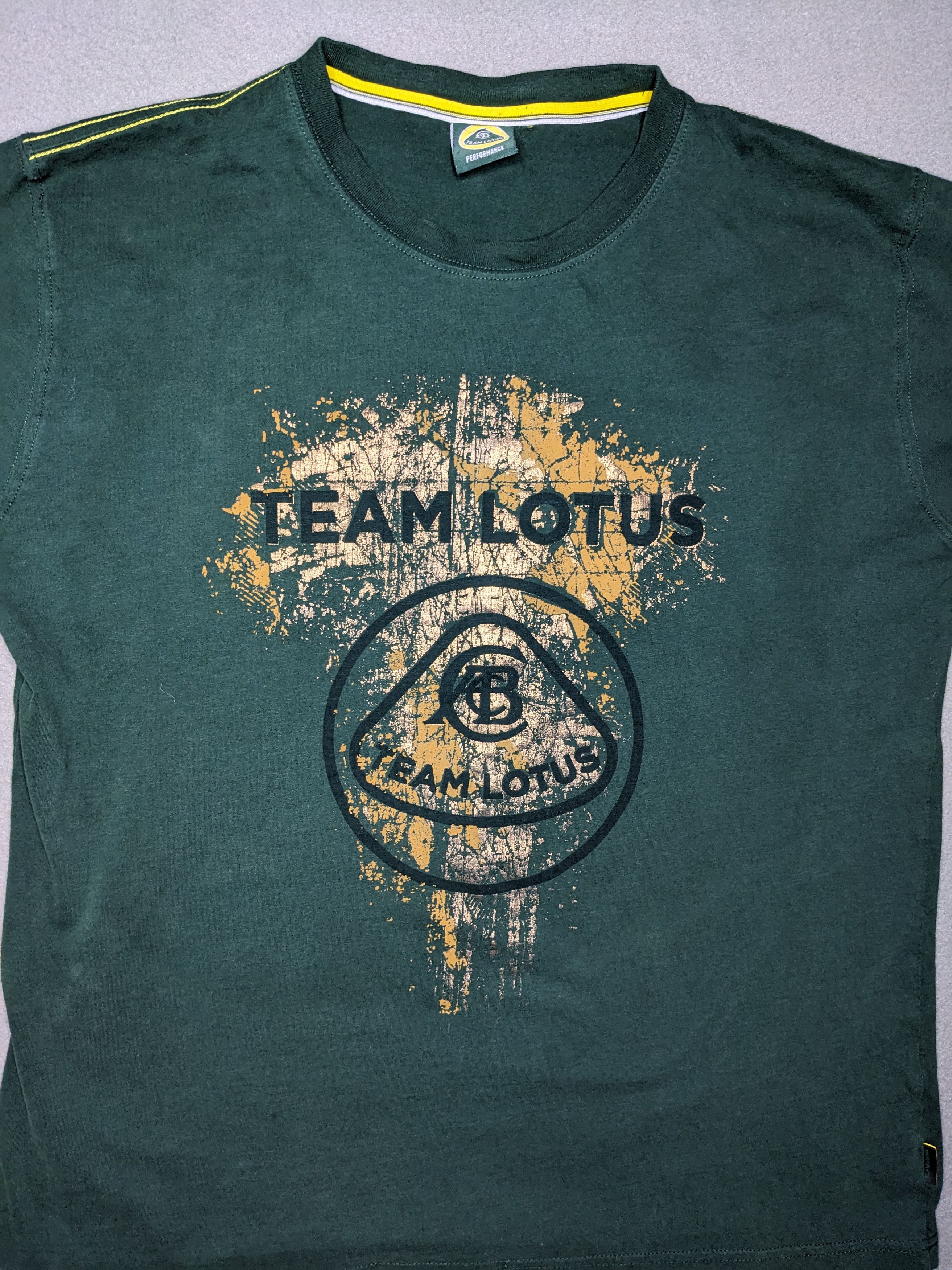 Formula 1 Team Lotus T-Shirt Men's Small Formula 1 Racing Graphic Tee Size US S / EU 44-46 / 1 - 2 Thumbnail