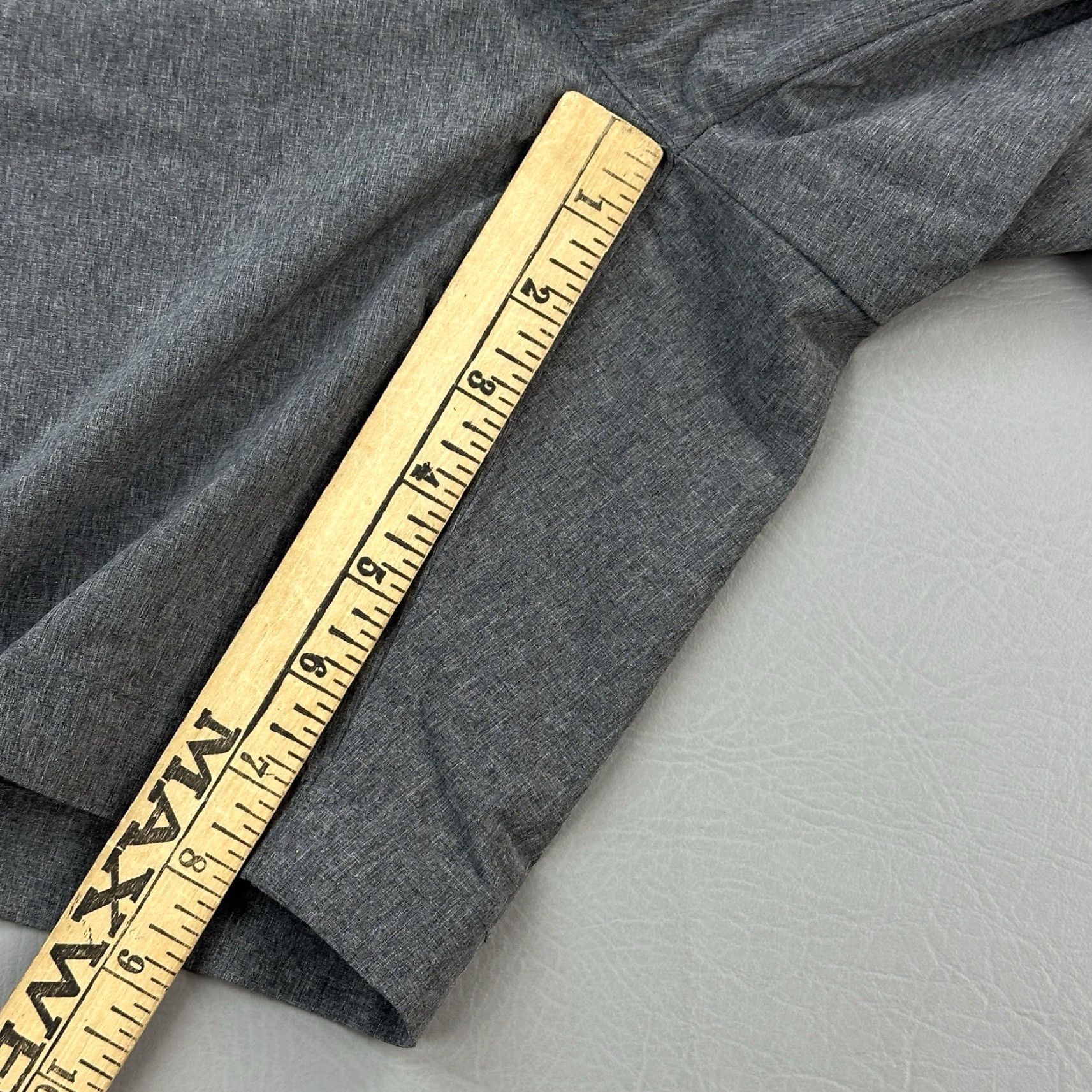 Vineyard Vines Vineyard Vines Performance Breaker Shorts Mens 42 Gray Stretch Golf Casual Chino Short with Pockets Zipper Logo Size US 42 / EU 58 - 2 Thumbnail