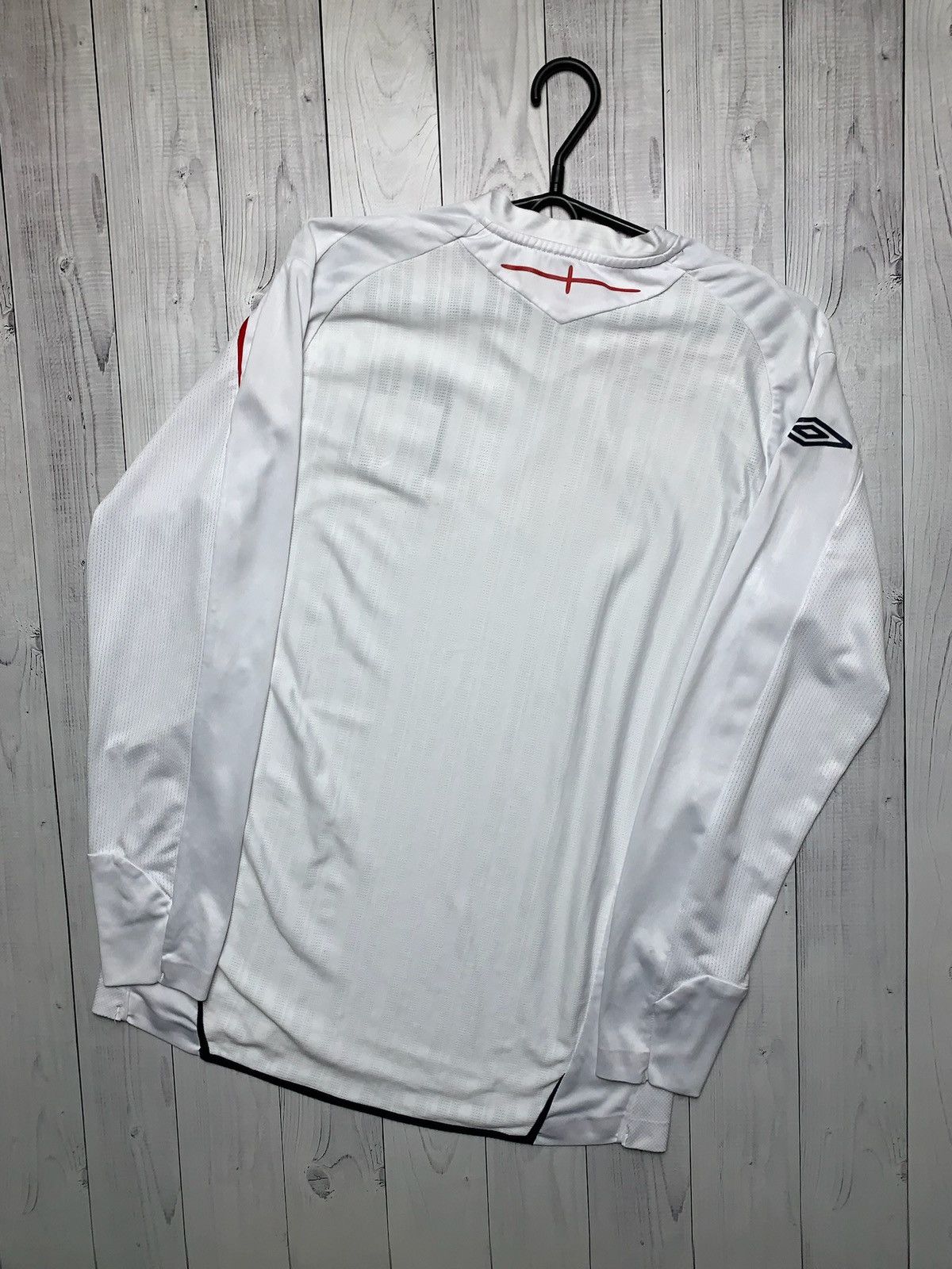 Umbro Vintage Umbro England soccer jersey size M long sleeve Size US M / EU 48-50 / 2 - 10 Thumbnail