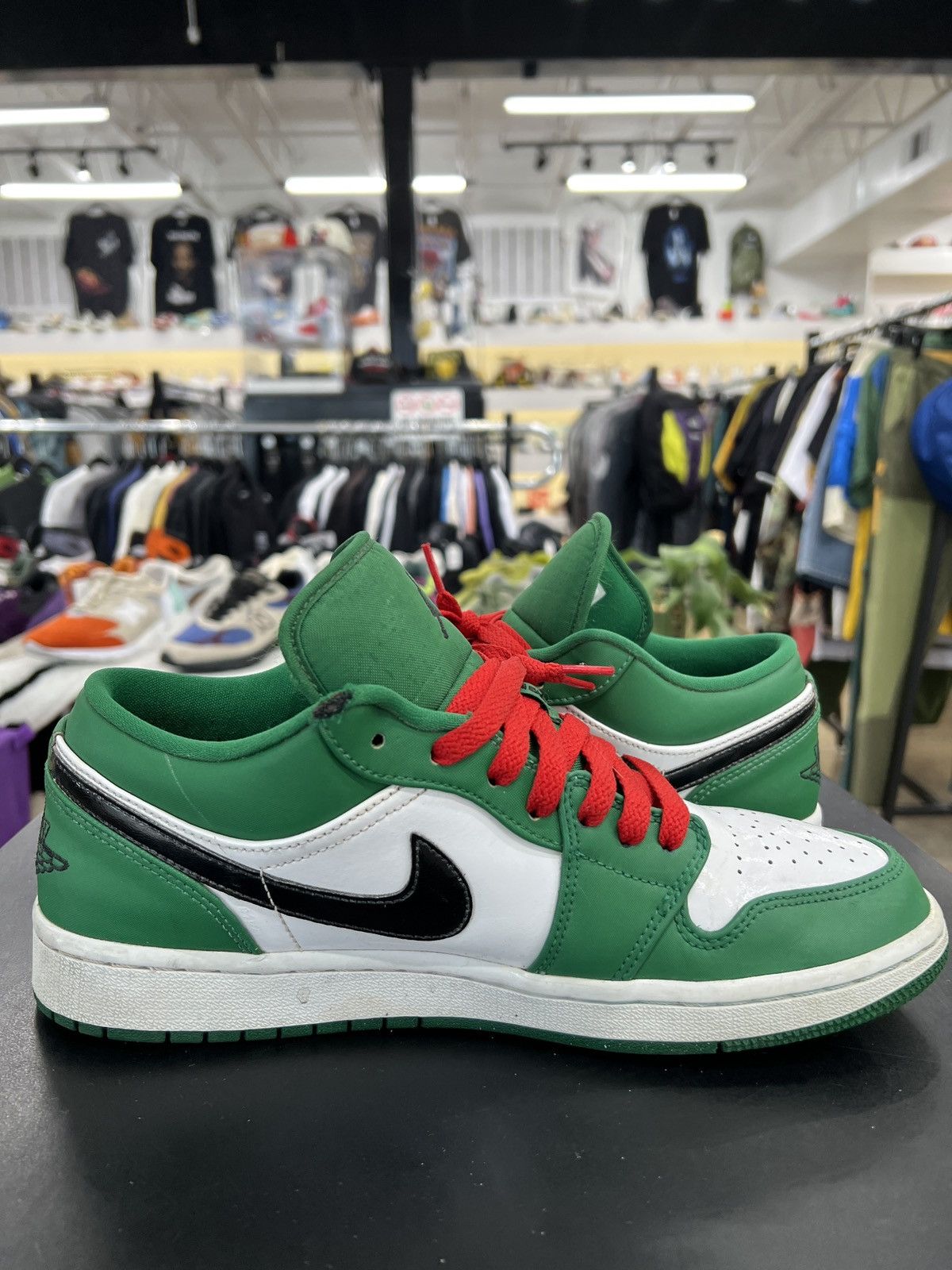 Jordan Brand × Nike Air Jordan 1 Low Pine Green Sz. 9.5 (2020) Size US 9.5 / EU 42-43 - 4 Thumbnail