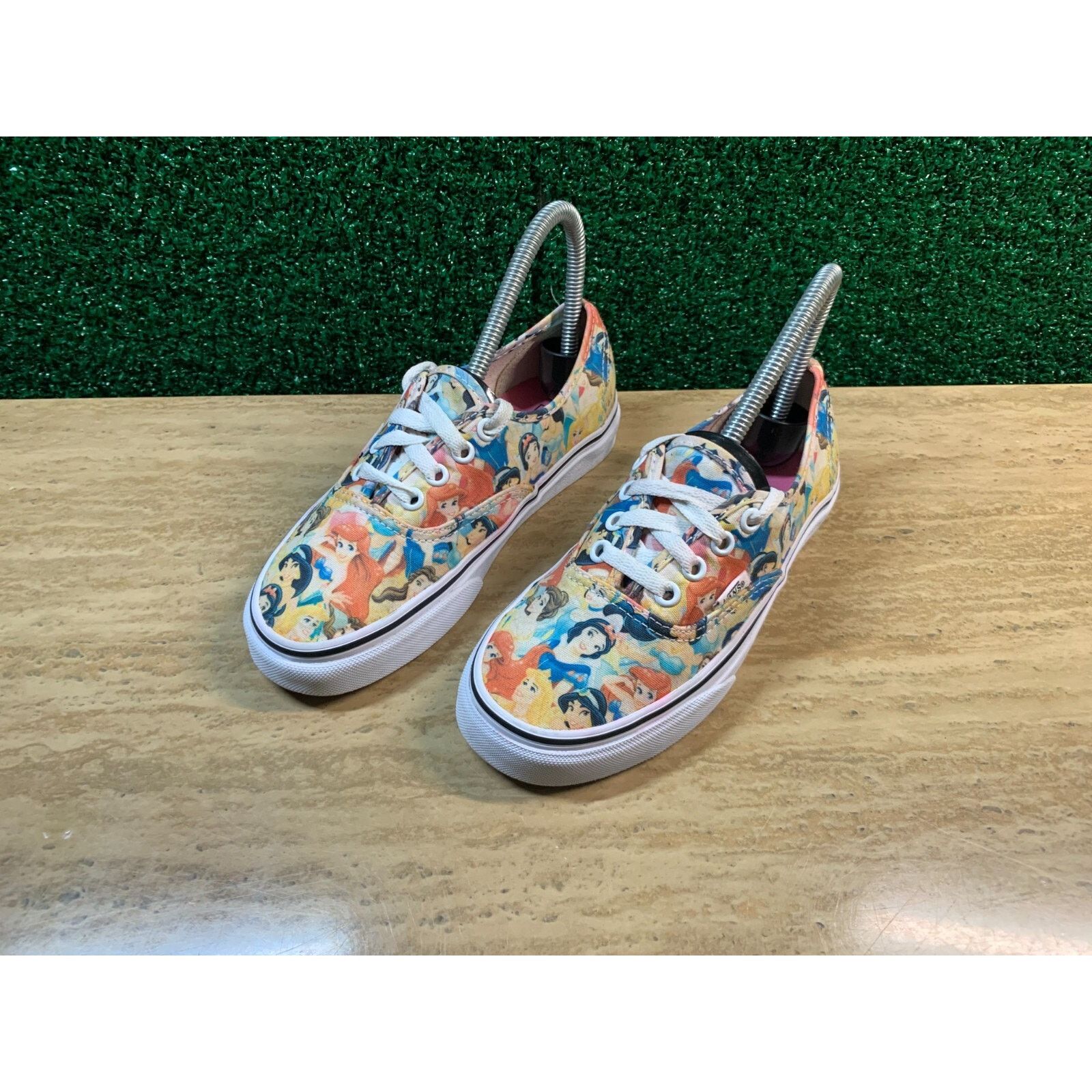 Vans Vans Off The Wall Disney Princess Sneaker Shoes Women Size 5 Size US 5 / IT 35 - 3 Thumbnail