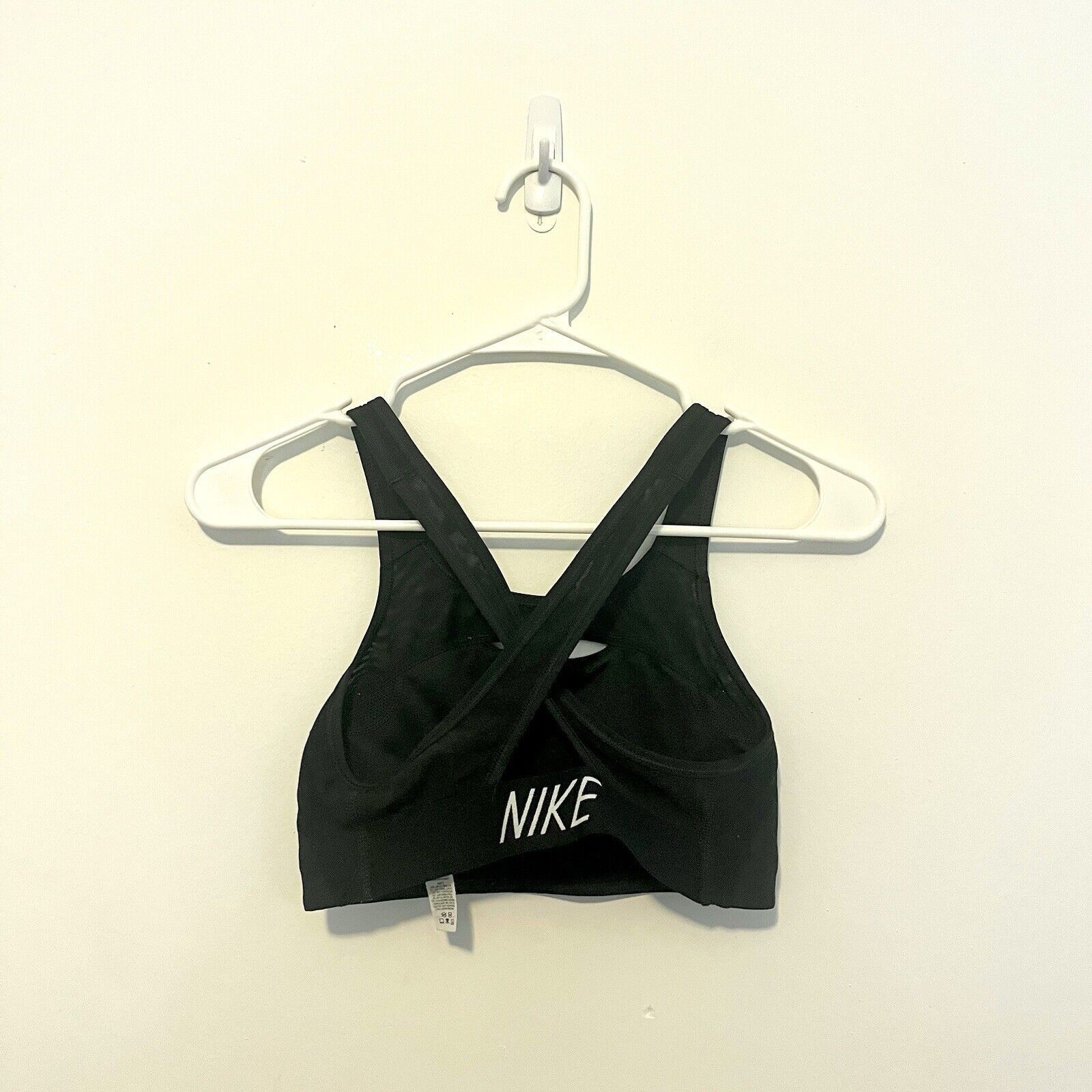 Nike Nike Swoosh Medium Support Sports Bra aq4422-010 Sz XS Size XS / US 0-2 / IT 36-38 - 2 Thumbnail