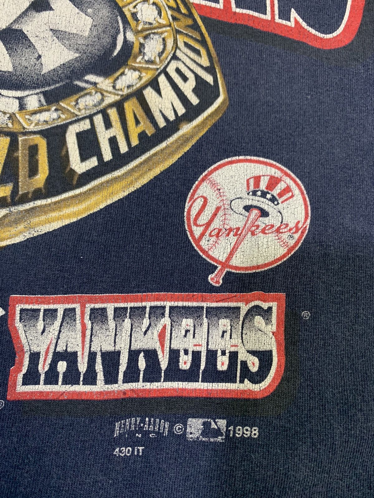 MLB × New York Yankees × Vintage Vintage World Series Champions New York Yankees 90s T shirt Size US L / EU 52-54 / 3 - 4 Thumbnail