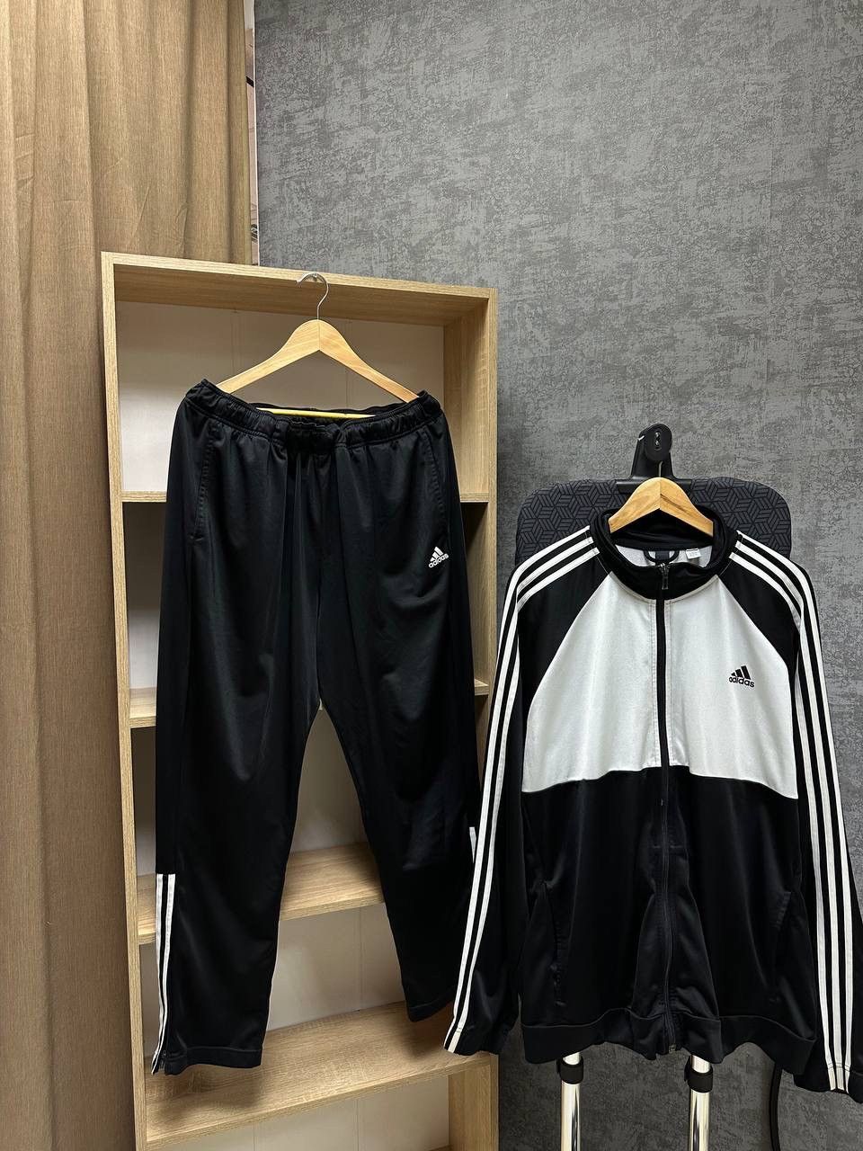 Adidas × Vintage Vintage Adidas Black Sportswear Tracksuit Size US XL / EU 56 / 4 - 5 Thumbnail