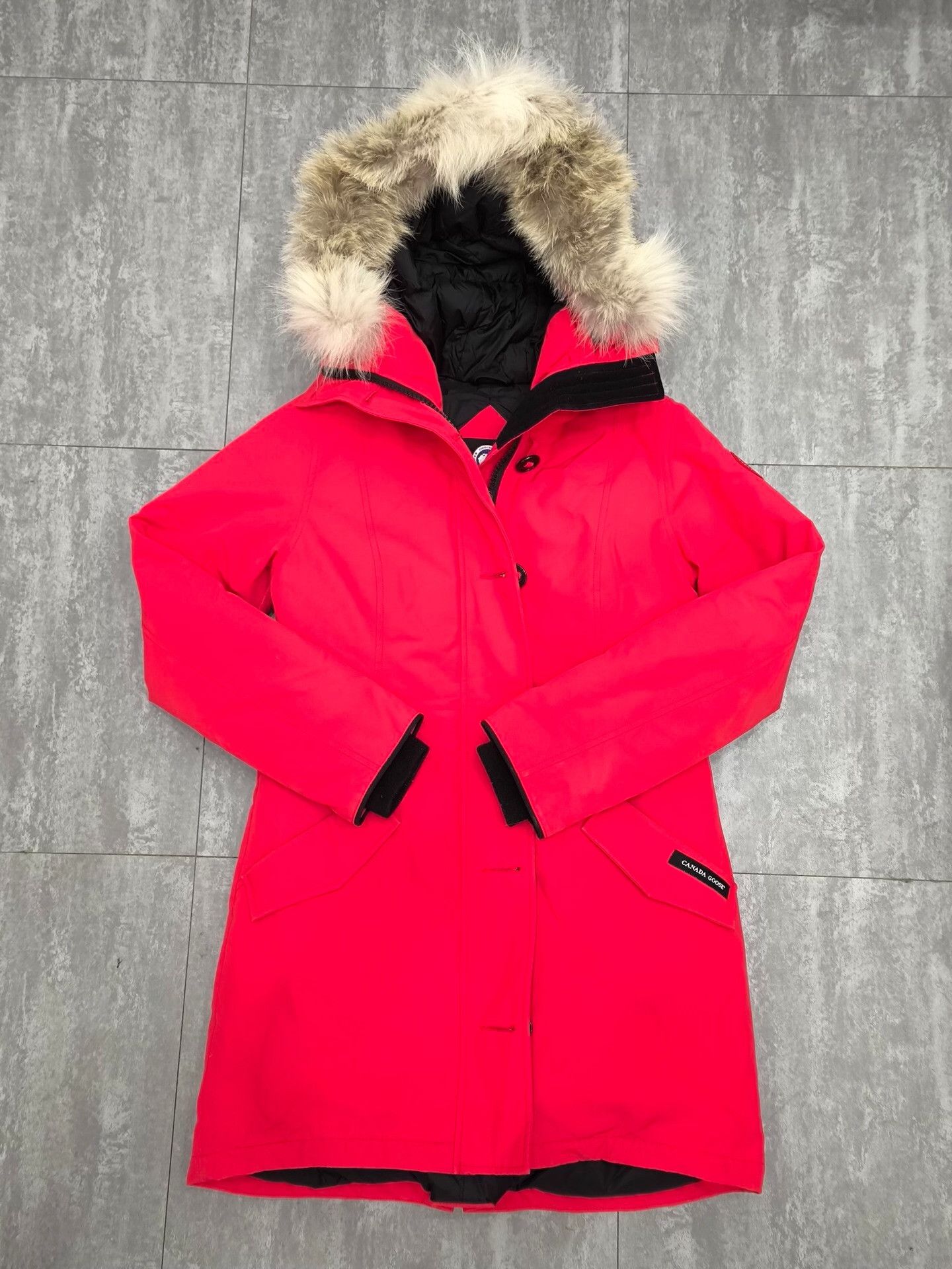 Canada Goose Canada Goose Red Jacket M Women Size M / US 6-8 / IT 42-44 - 1 Thumbnail