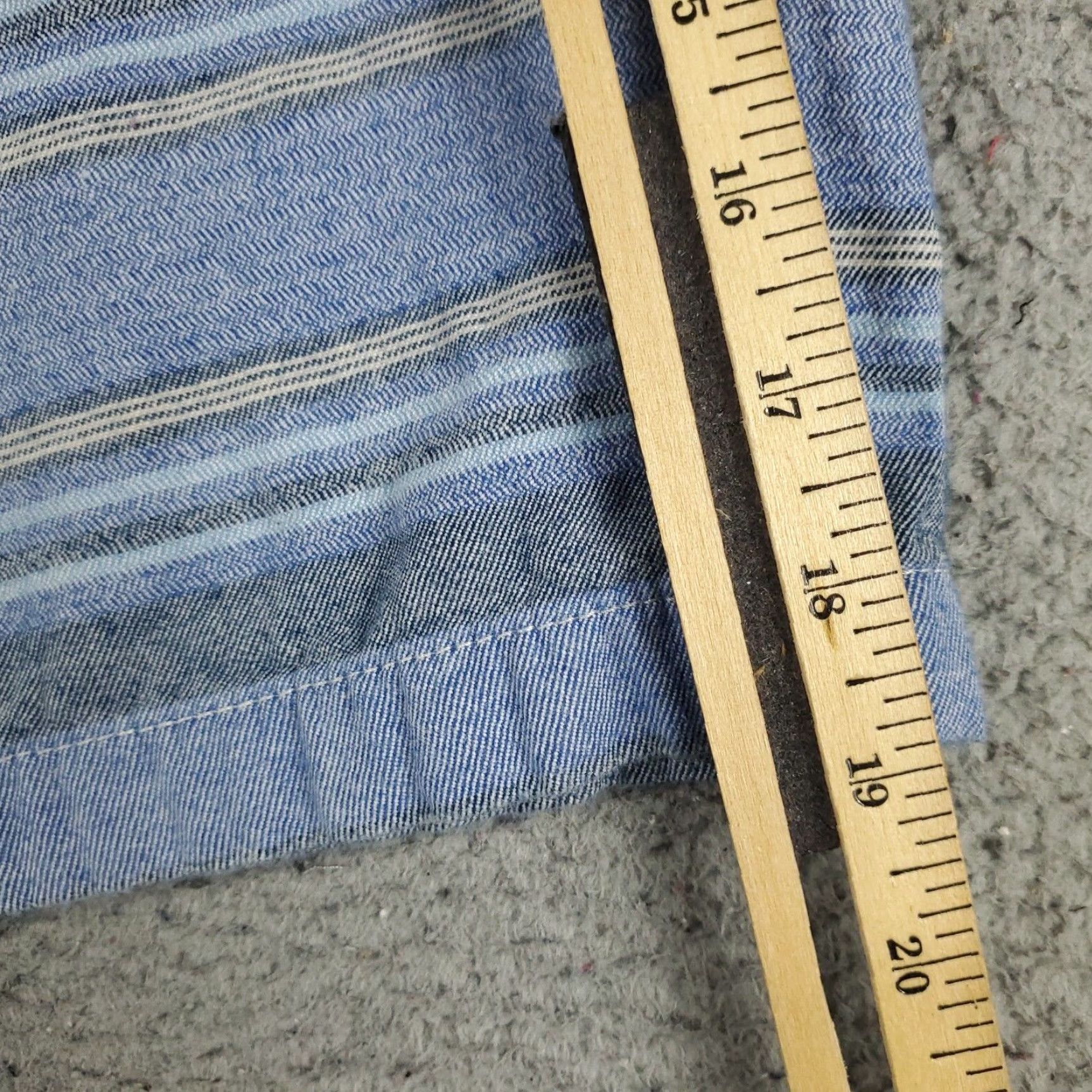 Tommy Bahama VINTAGE Tommy Bahama Shorts Mens Size 36 Blue Striped Cotton Chino Flat Front Casual Men's Size US 36 / EU 52 - 5 Thumbnail
