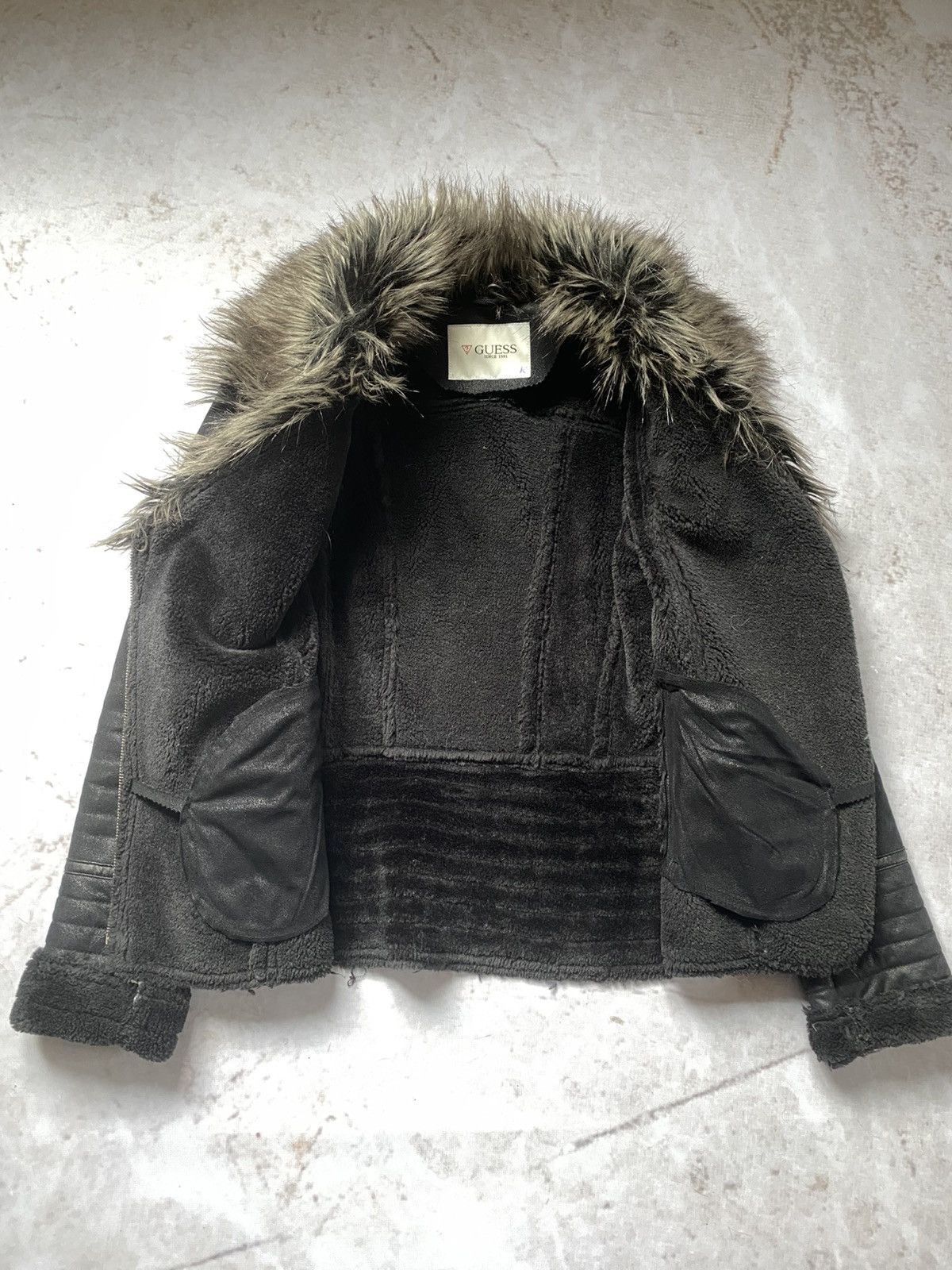 Guess Vintage Avant Garde Guess Sheepskin Coat Jacket Fur collar Size M / US 6-8 / IT 42-44 - 4 Thumbnail