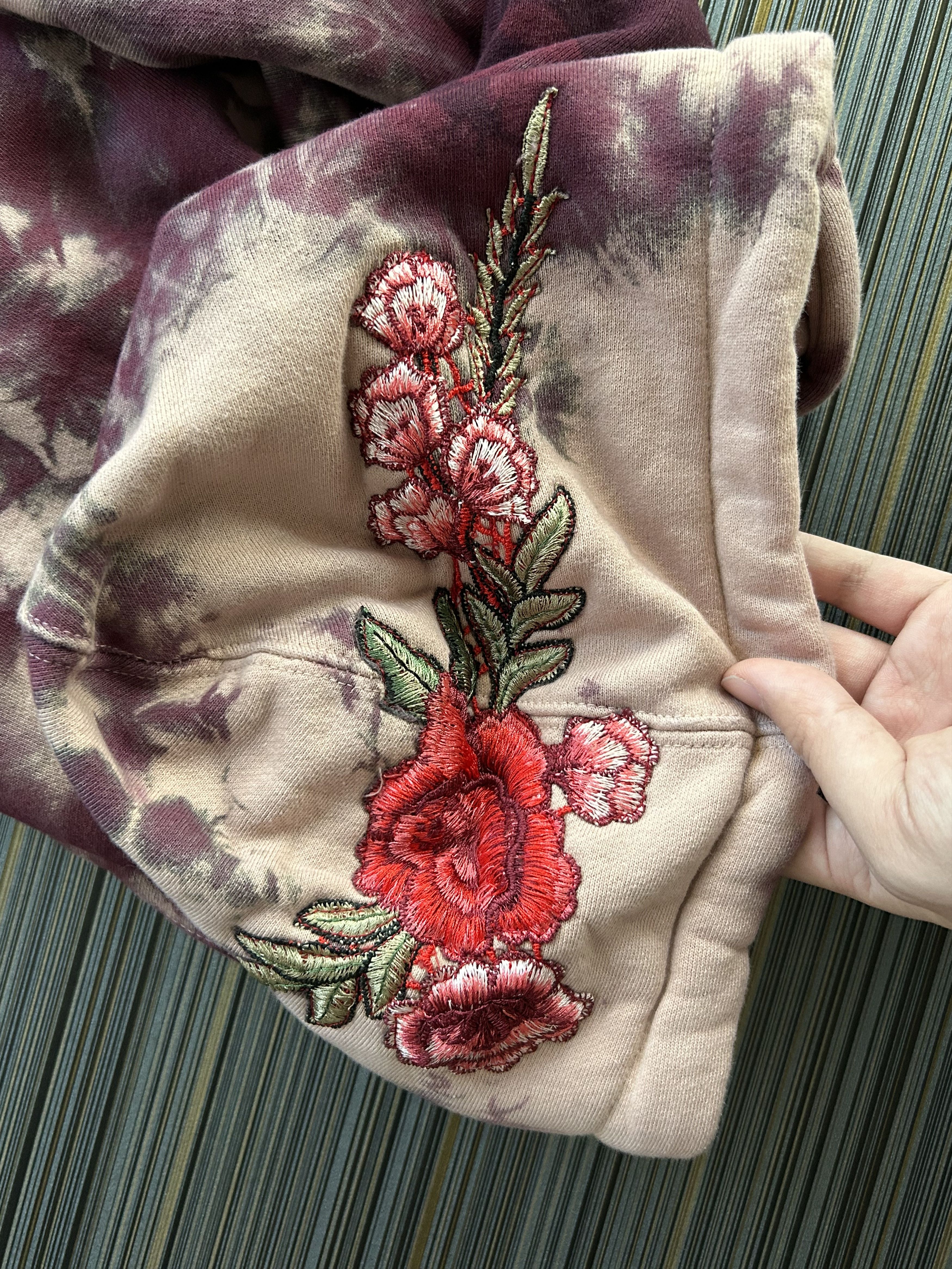 Civil Regime Civil Regime Red marble TIE DYE FLORAL HOODIE Size US M / EU 48-50 / 2 - 5 Thumbnail