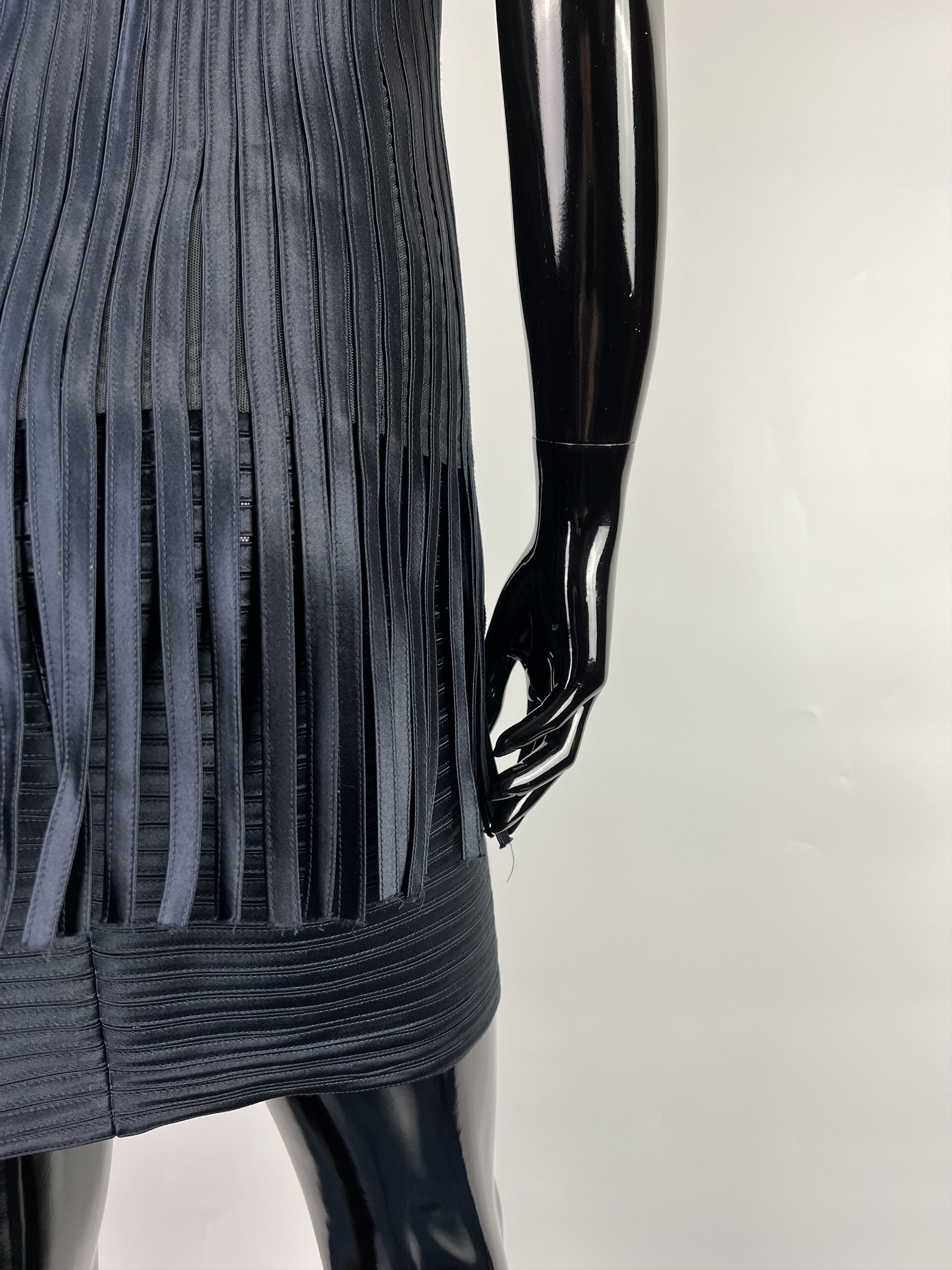 Bcbgmaxazria BCBG Max Azria Sleeveless Short Fringes Ribbon Corset Dress Size XS / US 0-2 / IT 36-38 - 5 Thumbnail