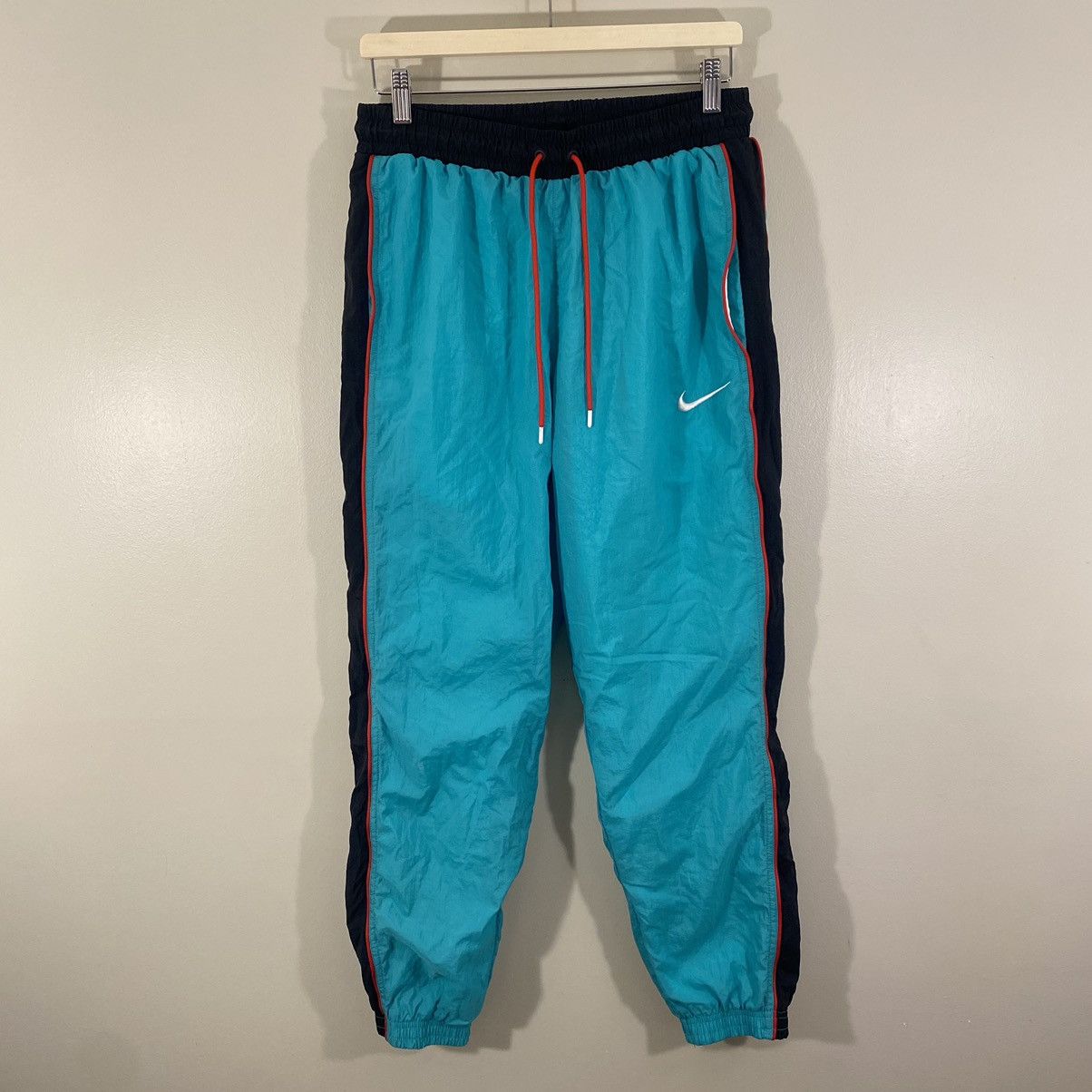 Nike × Vintage Vintage Nike Nylon Track Pants Joggers Rare Japan Y2k Size US 32 / EU 48 - 1 Thumbnail