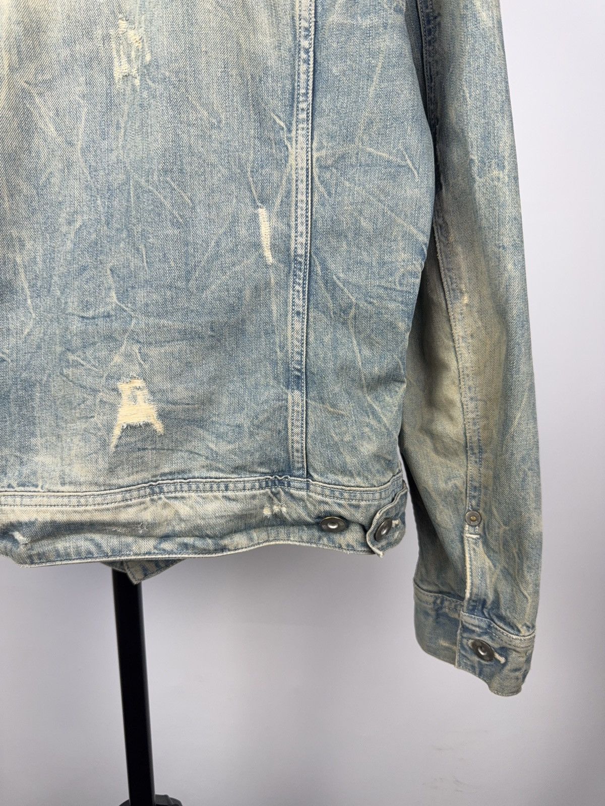 G-Star × Japanese Brand G-Star RAW Women’s Distressed Denim Jacket Light Wash Size M Size M / US 6-8 / IT 42-44 - 11 Thumbnail