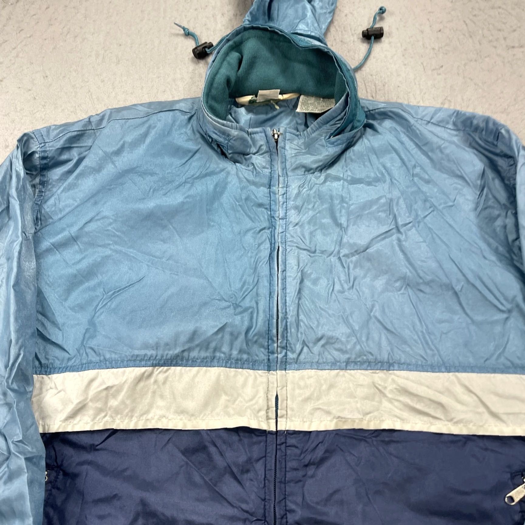 Vintage VINTAGE L.L.Bean Jacket Mens Large Blue Nylon Windbreaker Hooded Zip 90s Size US L / EU 52-54 / 3 - 2 Thumbnail