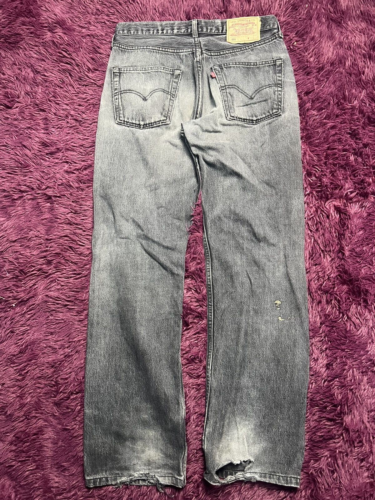 Levi's Vintage 90s Levi's 501 Distressed Denim Jeans (45) Size US 33 - 2 Thumbnail