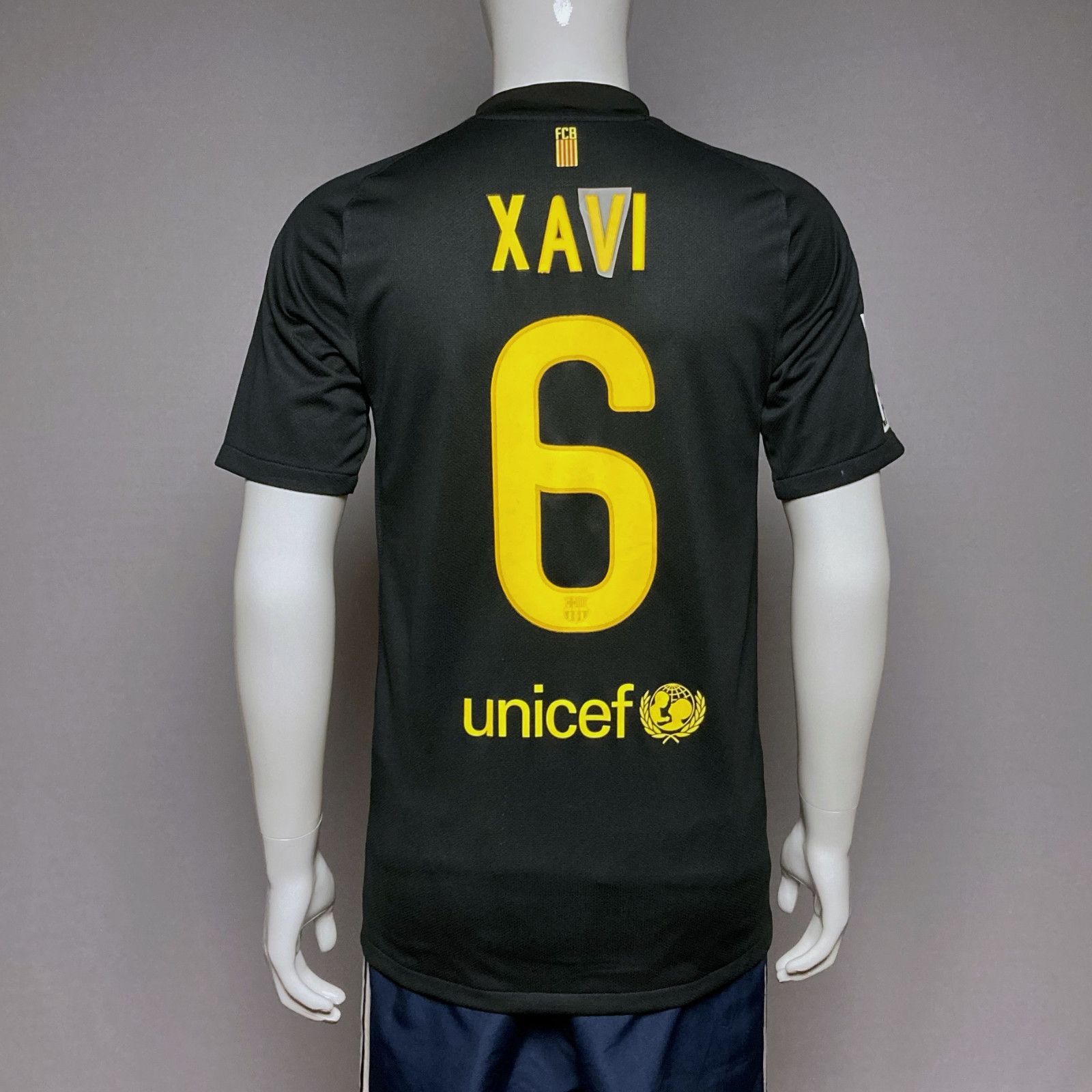 Nike 2012-13 FC Barcelona Third Xavi 6 Nike 419880-010 Size US S / EU 44-46 / 1 - 1 Thumbnail