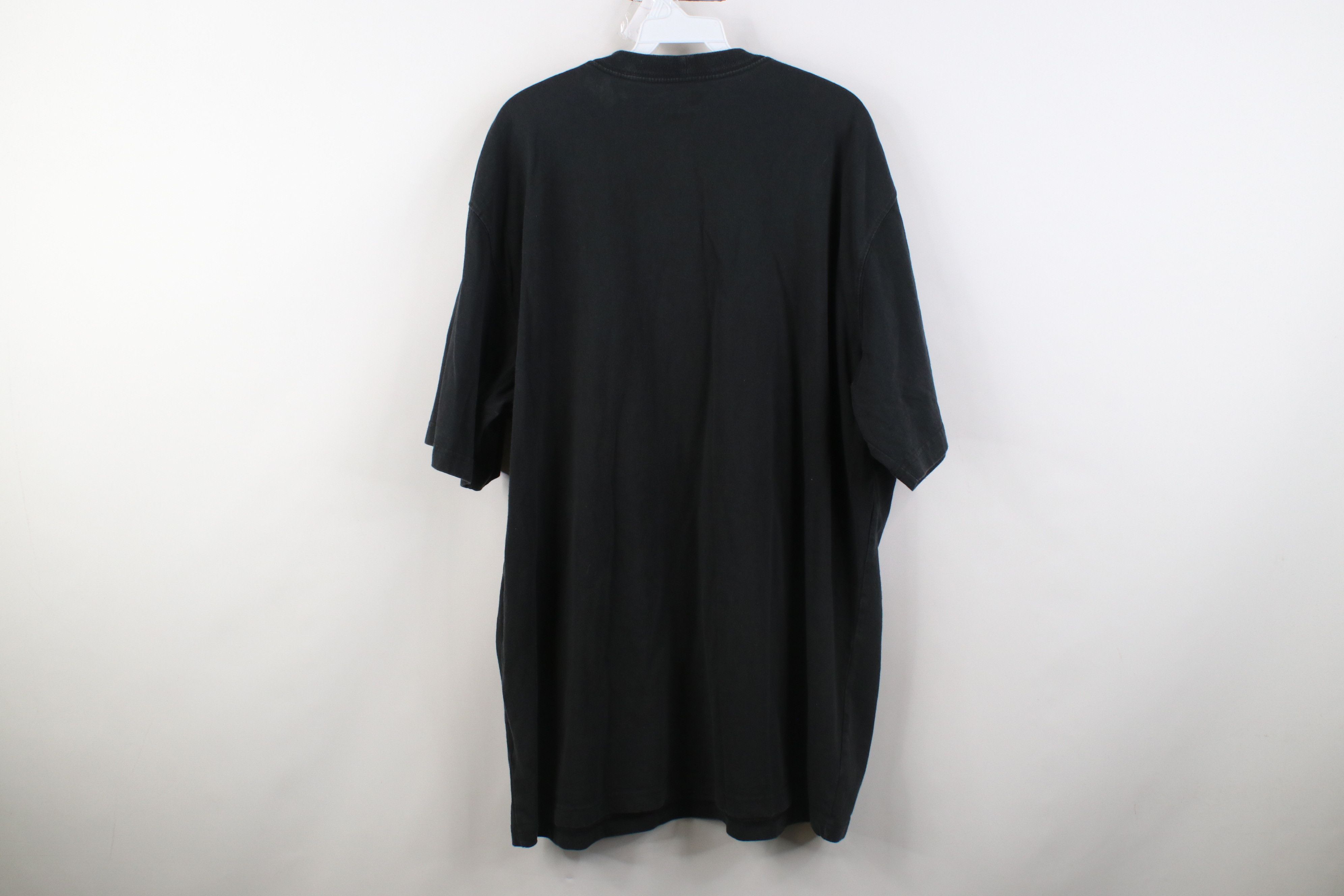Carhartt Vintage Y2K Carhartt Heavyweight Pocket T-Shirt Black Cotton Size US XL / EU 56 / 4 - 11 Thumbnail