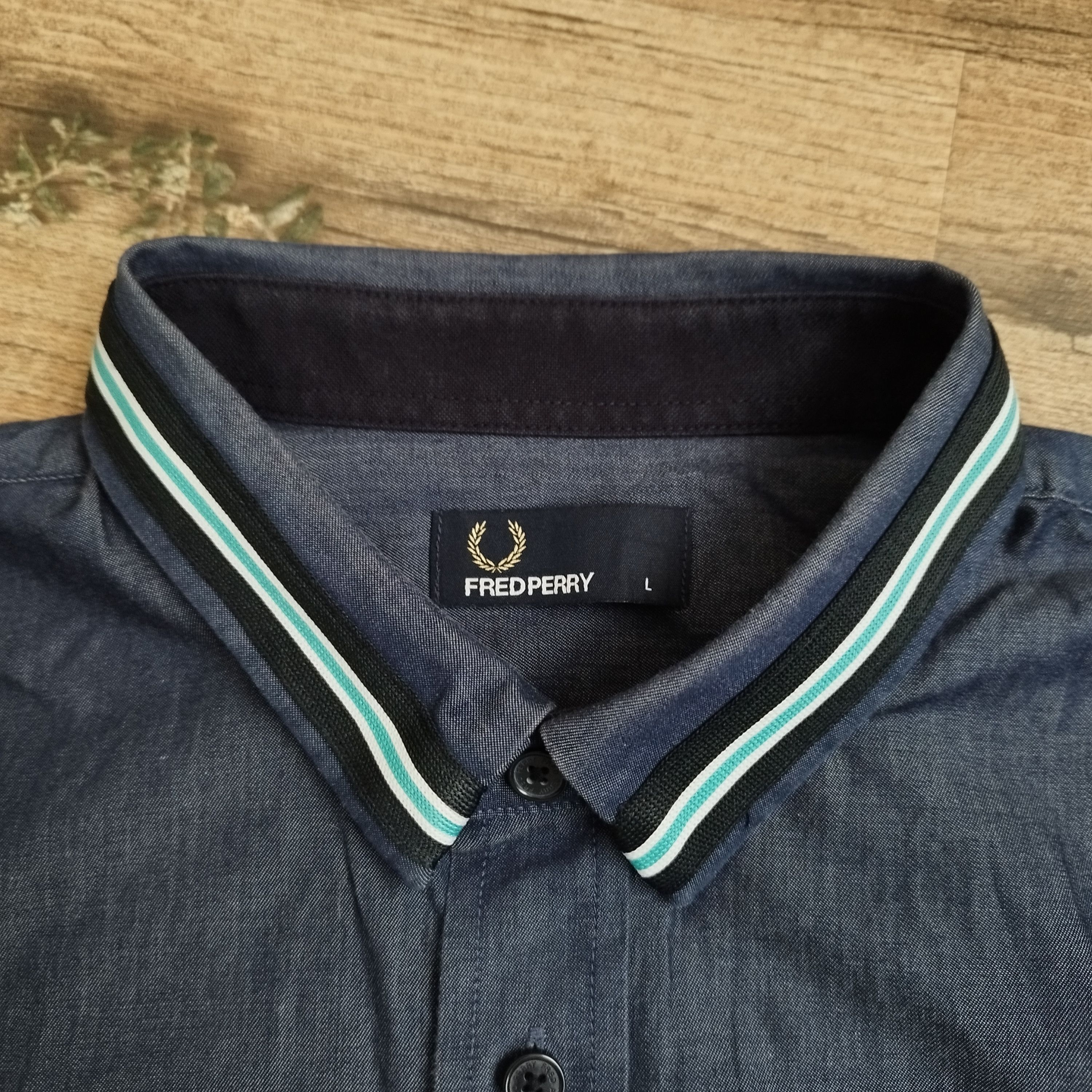 Fred Perry Fred Perry Button-Down Short Sleeve Shirt mens L size Size US L / EU 52-54 / 3 - 4 Thumbnail