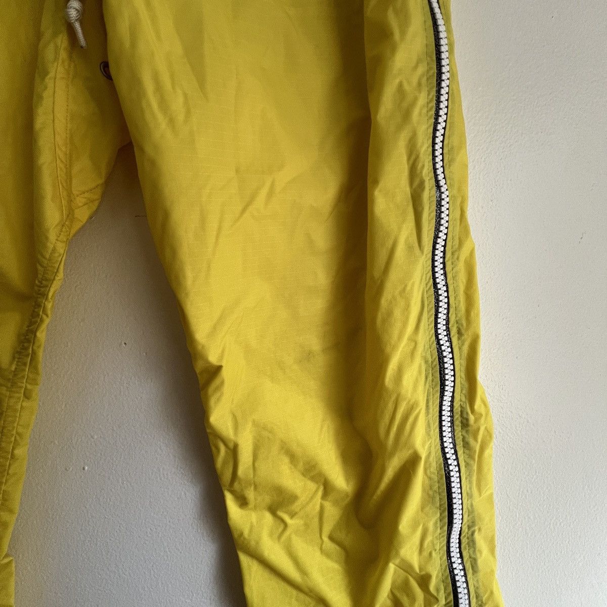 Advisory Board Crystals 2018 Abc. X Patron of the New ripstop nylon full zip pants Size US 32 / EU 48 - 2 Thumbnail