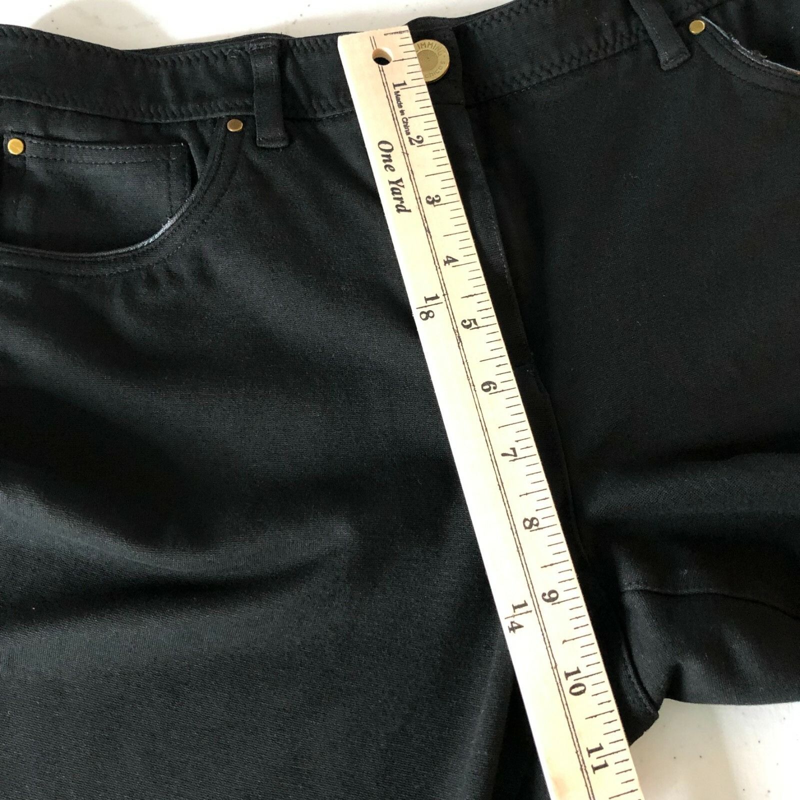 Chicos Chicos Crop Pants So Slimming Elastic Waist Faux Leather Tri Size 30" / US 8 / IT 44 - 9 Thumbnail
