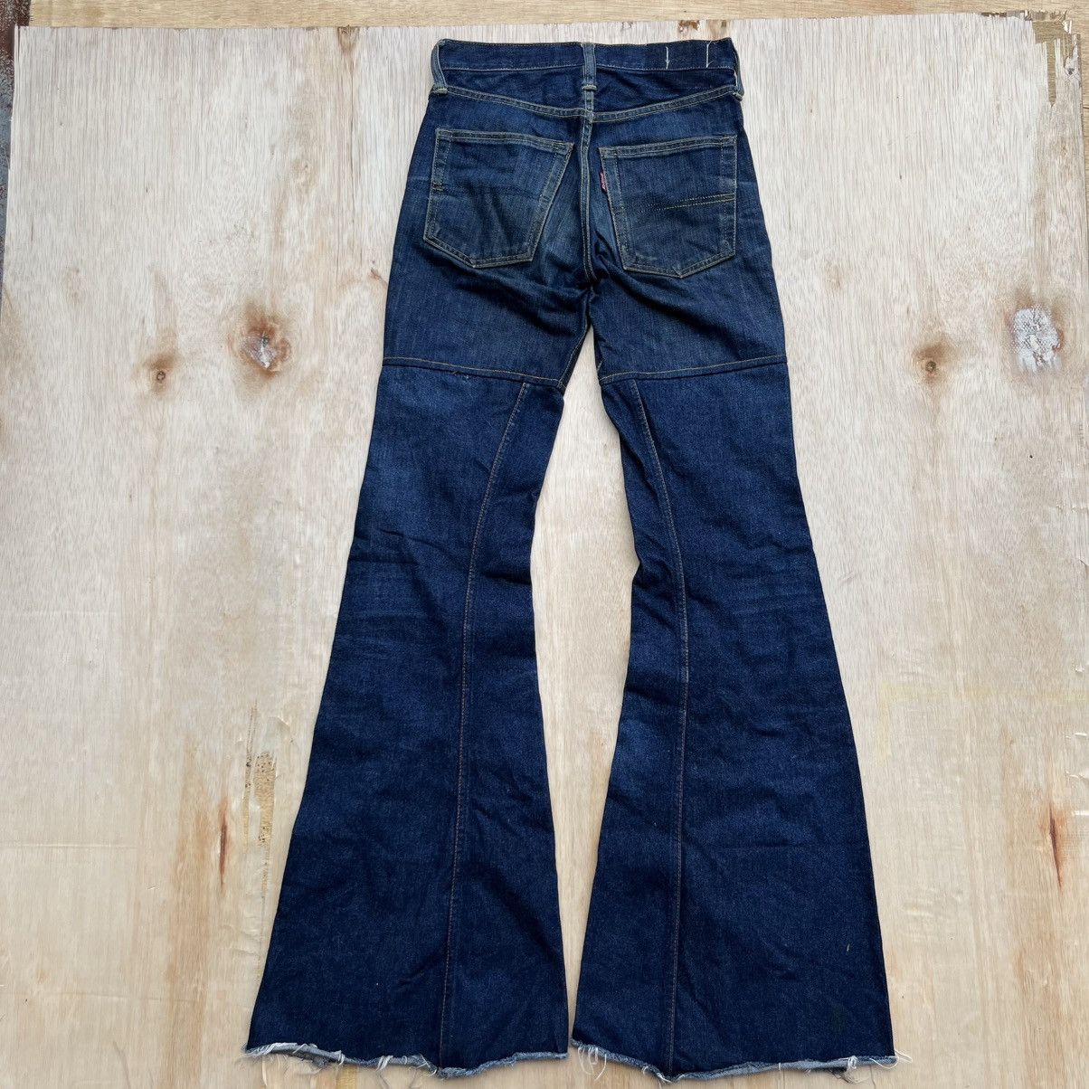 Tornado Mart VINTAGE 70s BIGSTONE GENUINE INDIGO DENIM USA BELL BOTTOM Size 27" / US 4 / IT 40 - 8 Thumbnail