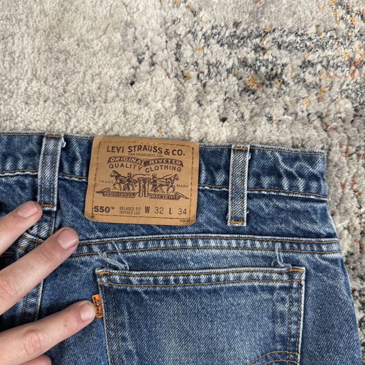 Levi's × Vintage Essential Vintage 80s Levi’s 550 Orange tab jeans Size US 31 - 3 Thumbnail