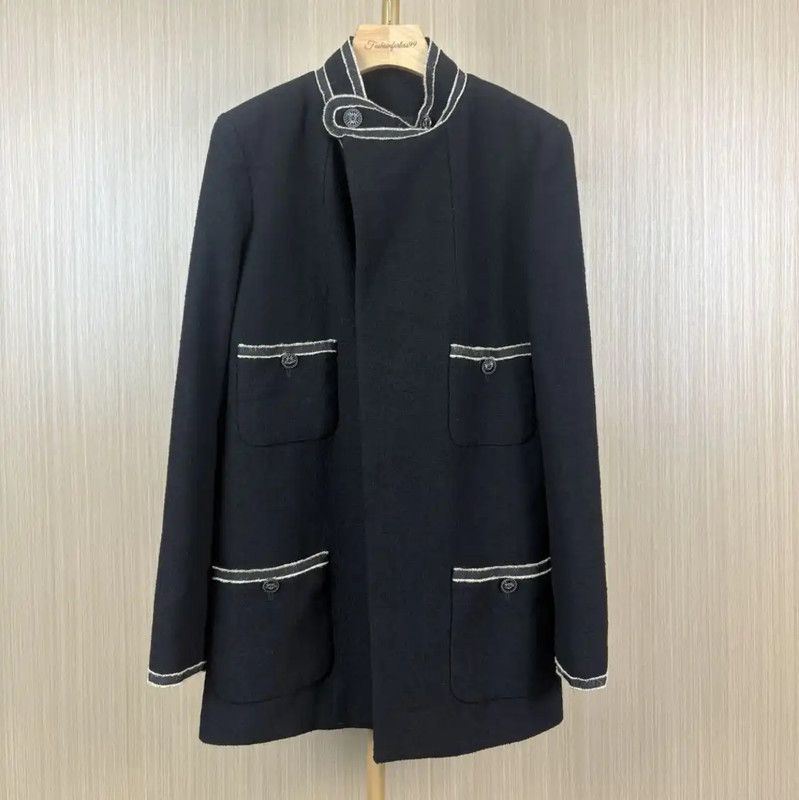 Chanel Chanel Black Wool Women's Coat 0089 Size M / US 6-8 / IT 42-44 - 1 Thumbnail