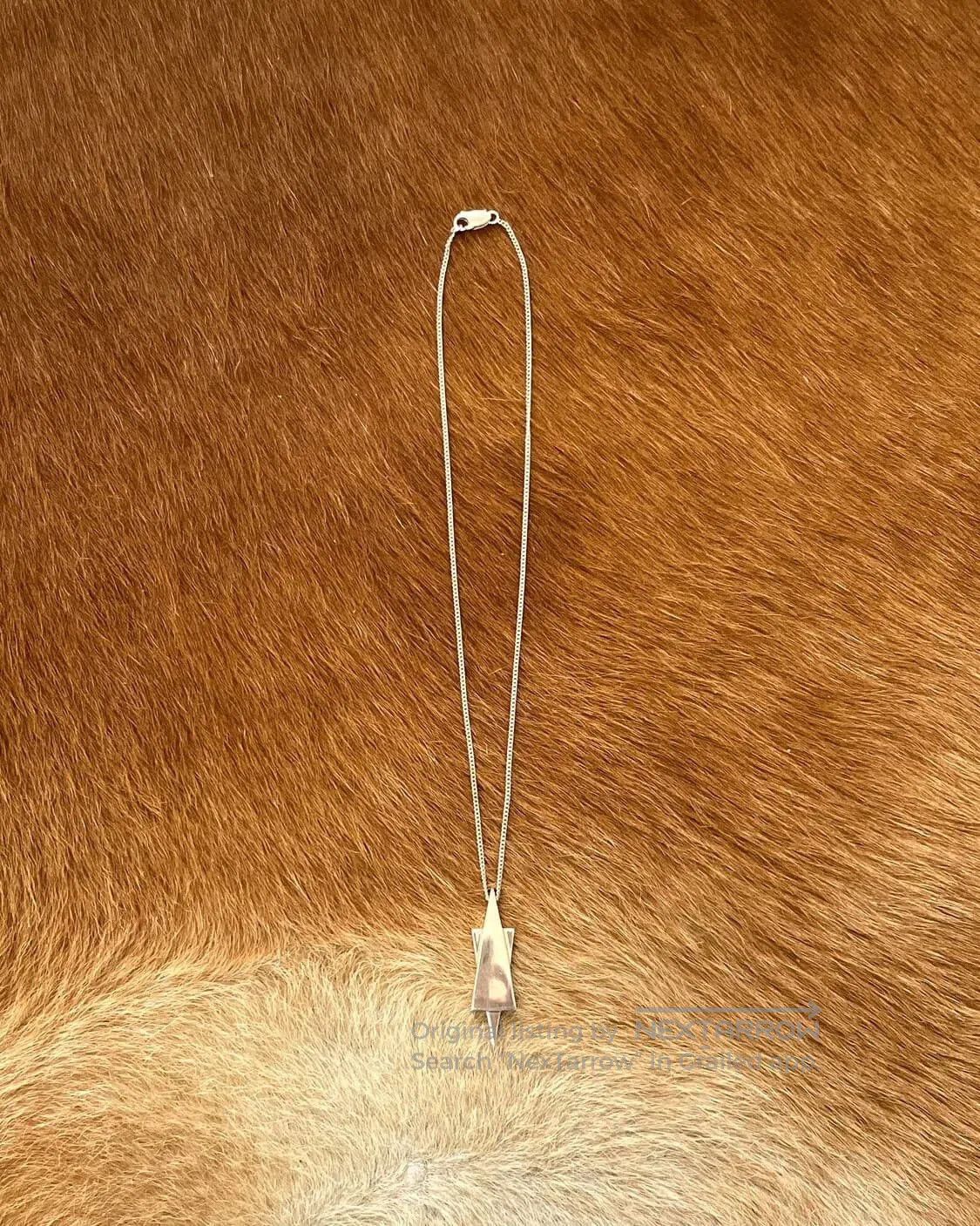 Gucci Gucci Vintage Totem Silver Necklace. Size ONE SIZE - 3 Thumbnail