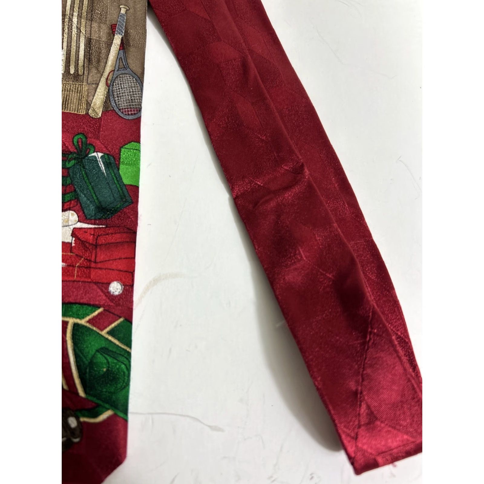 Vintage **CHRISTMAS NECKTIE MMG RED SANTA GOLF MEN'S** User: **RED CHRISTMAS NECKTIE MMG SANTA GOLF MEN'S** Size ONE SIZE - 5 Thumbnail