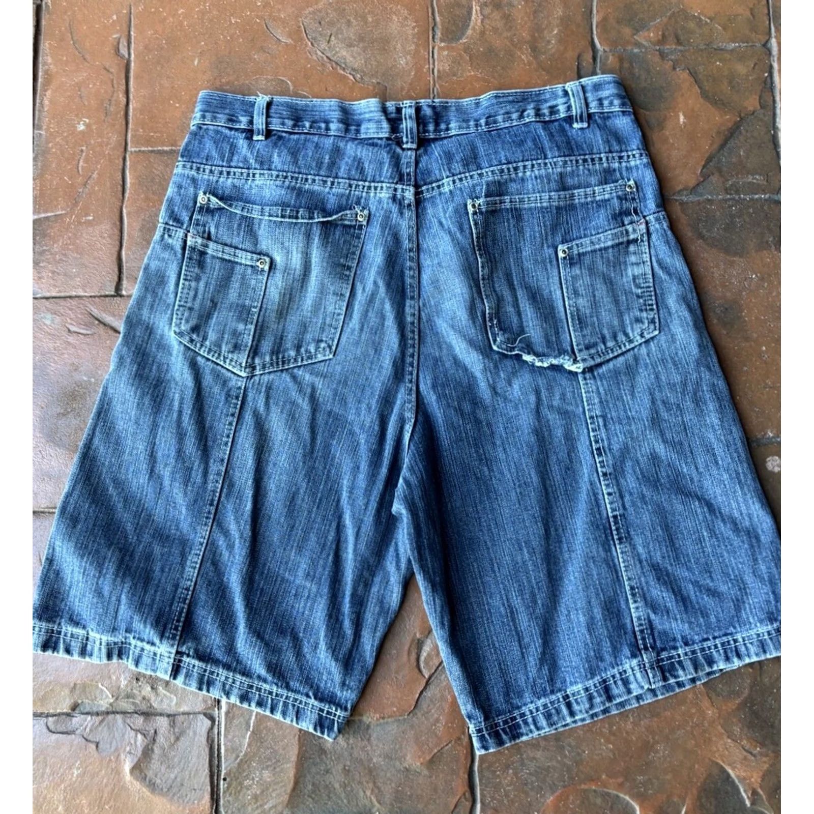 Highland 2000 VINTAGE Highland Baggy Jean Shorts Size 38 Men Denim Hip Hop Grunge 90s Y2K Skater Shorts Size US 38 / EU 54 - 3 Thumbnail