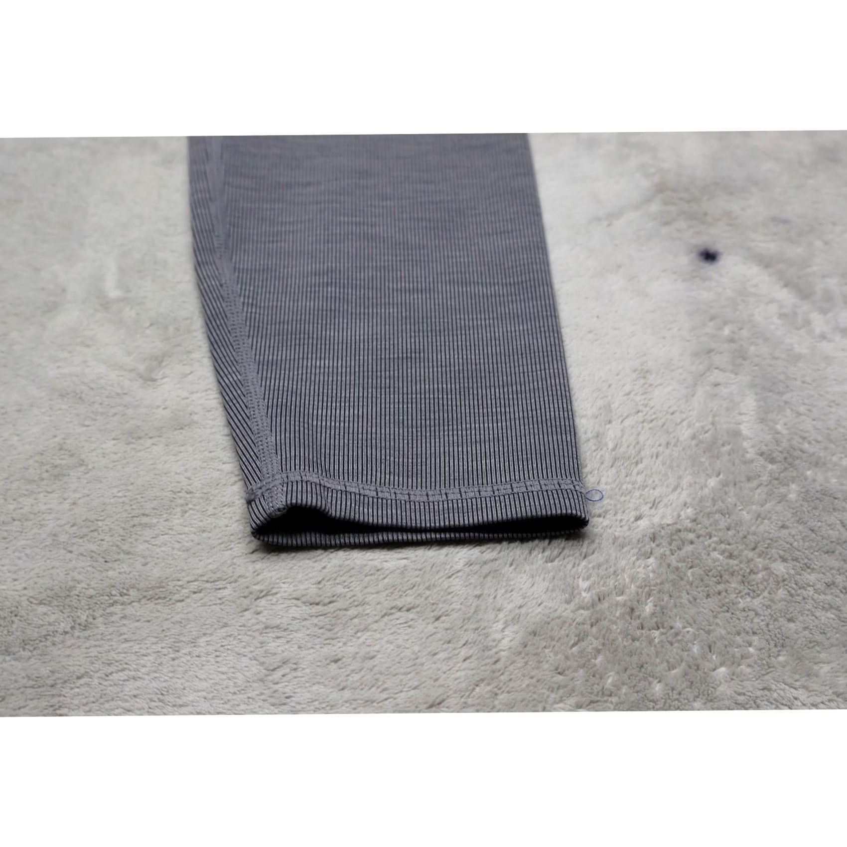Vuori Vuori Leggings Womens XS Gray Stripe Ankle Wide Waist Stretch Comfort Athleisure Yoga Gym Running Pilates Walking Size 26" / US 2 / IT 38 - 2 Thumbnail