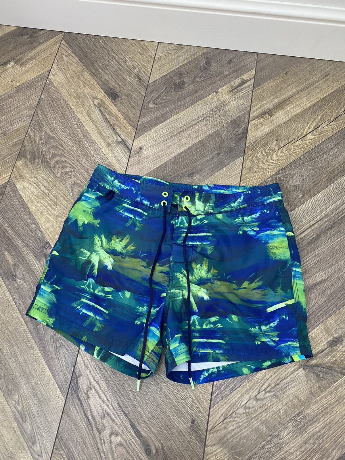 Designer × Vintage Vintage Sundek printed swim shorts Size US 29 - 4 Thumbnail