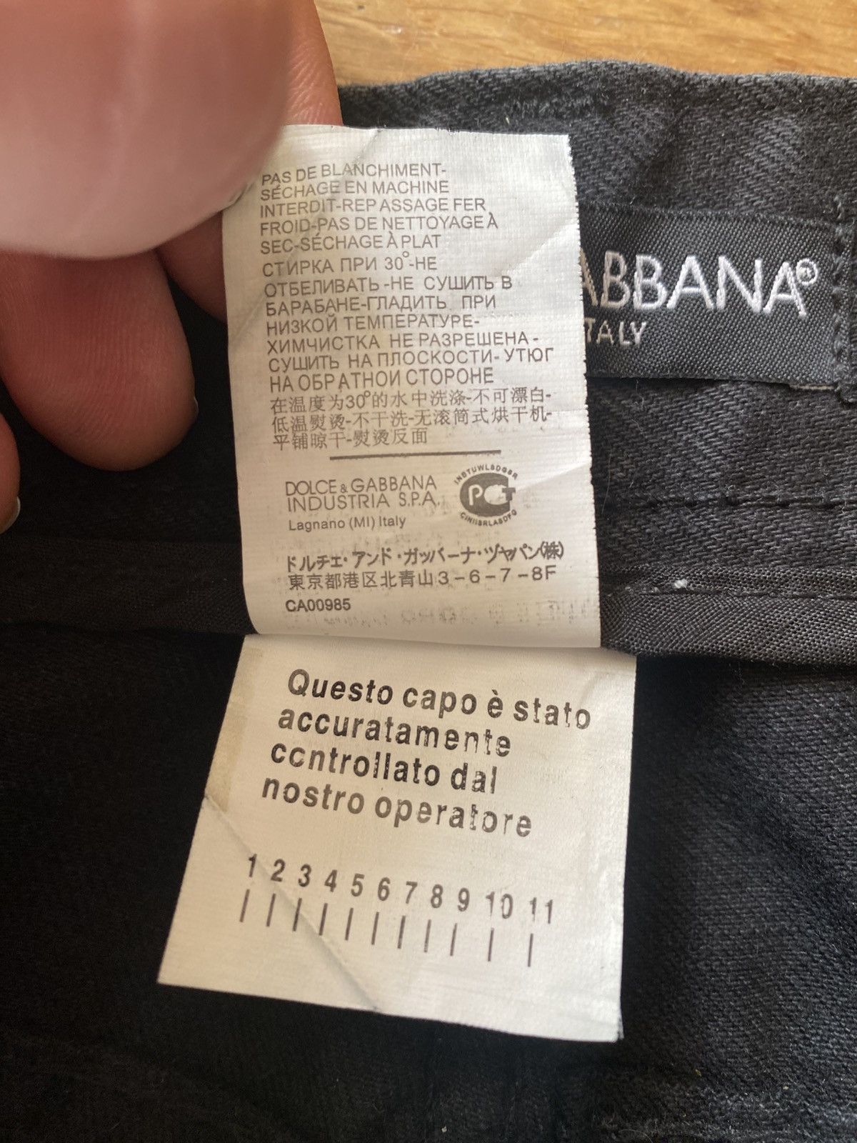 Dolce & Gabbana Dolce & Gabbana Y2K Black Distressed Jeans Italy Size 34 Size US 34 / EU 50 - 11 Thumbnail