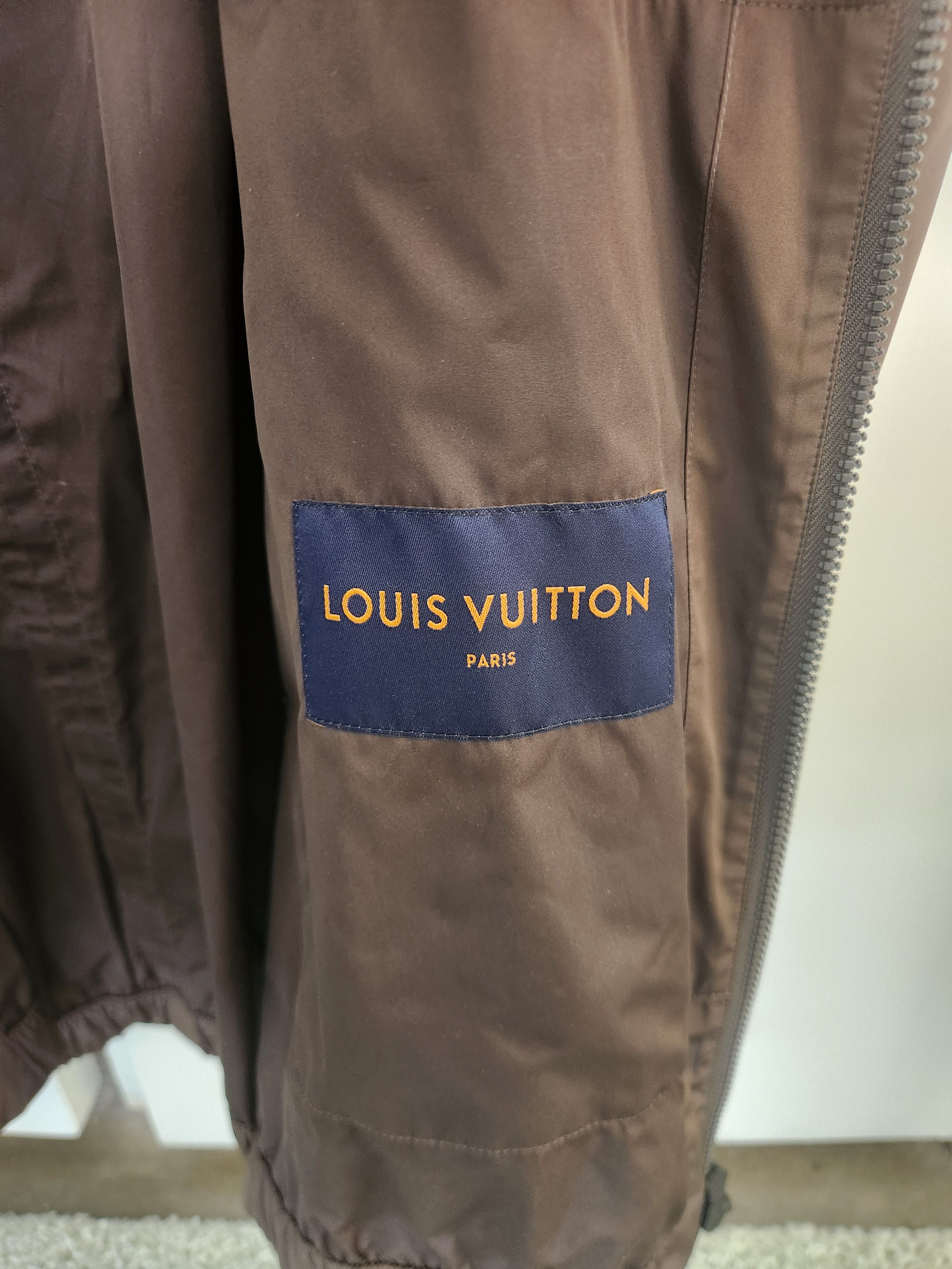 Louis Vuitton LV Light weight spray jacket light brown oversize fit Size US S / EU 44-46 / 1 - 17 Thumbnail