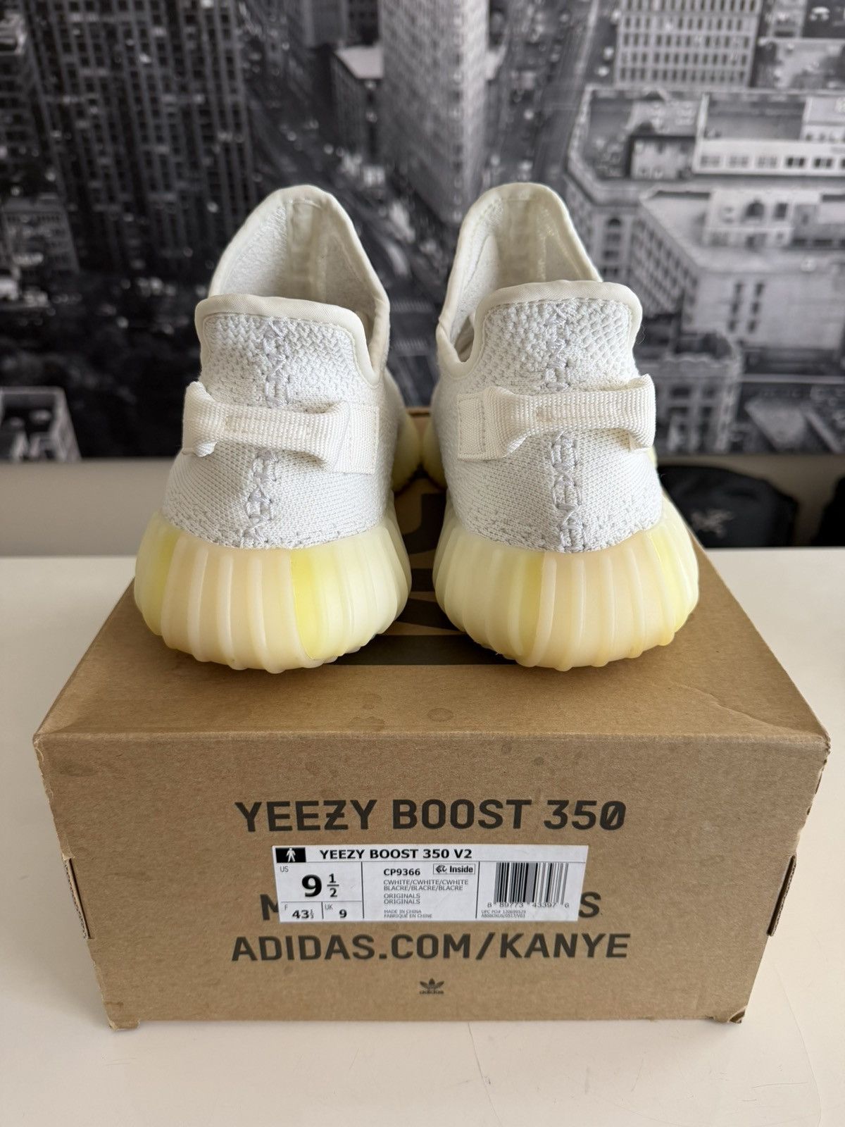 Yeezy YEEZY BOOST 350 V2 “CREAM” Size US 9.5 / EU 42-43 - 4 Thumbnail