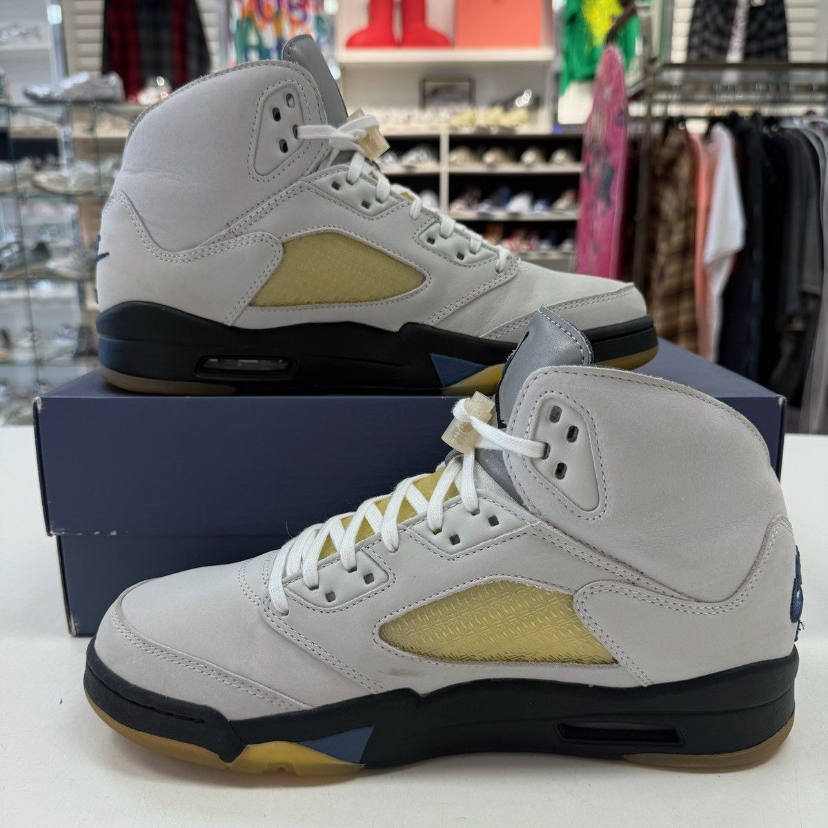 A Ma Maniere × Jordan Brand Size 11.5W (10M) - Air Jordan 5 Retro x A Ma Maniére x Dawn Size US 11.5 / IT 41.5 - 2 Thumbnail
