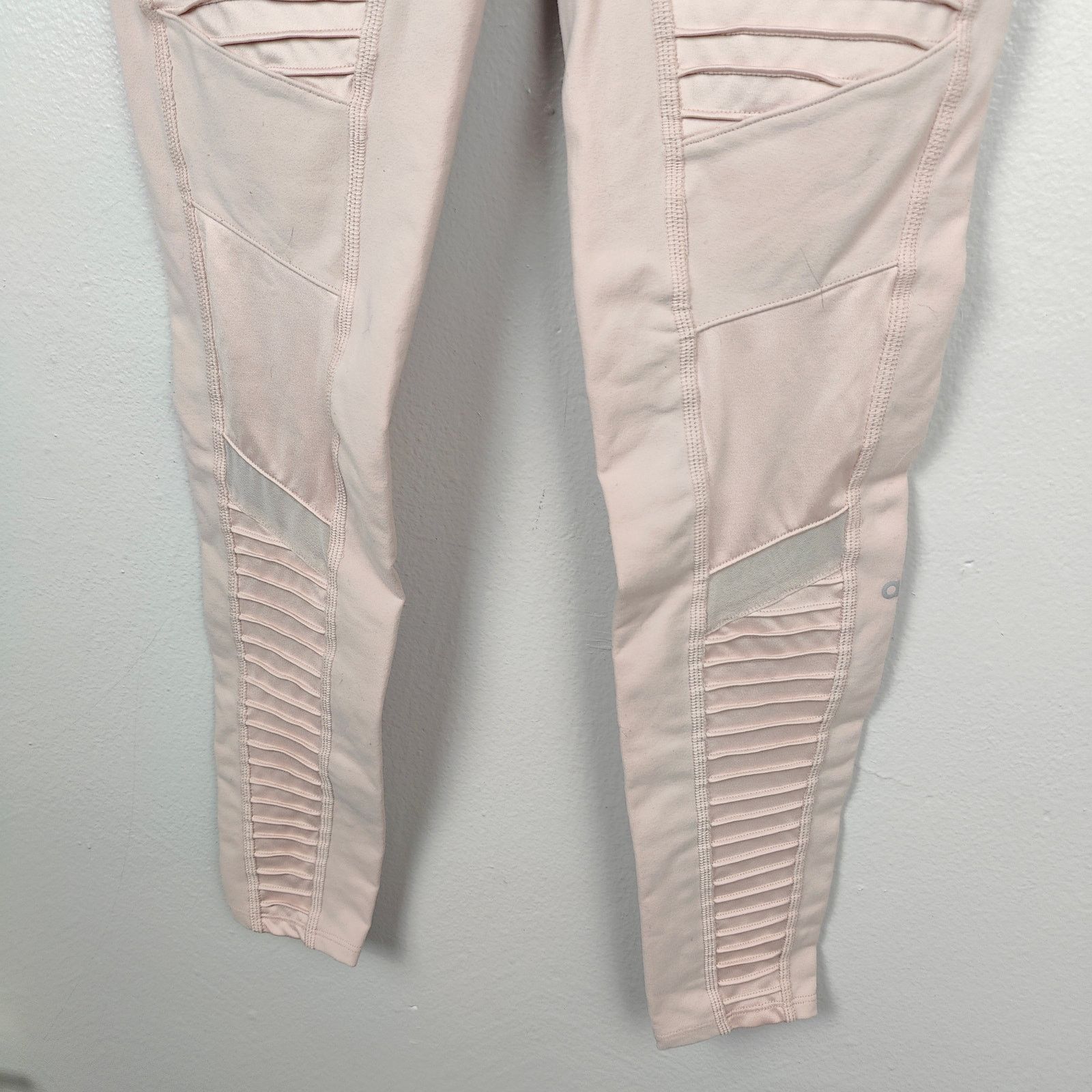 Alo Alo Yoga Moto Leggings Womens Small Light Pink High Rise Size 28" / US 6 / IT 42 - 3 Thumbnail