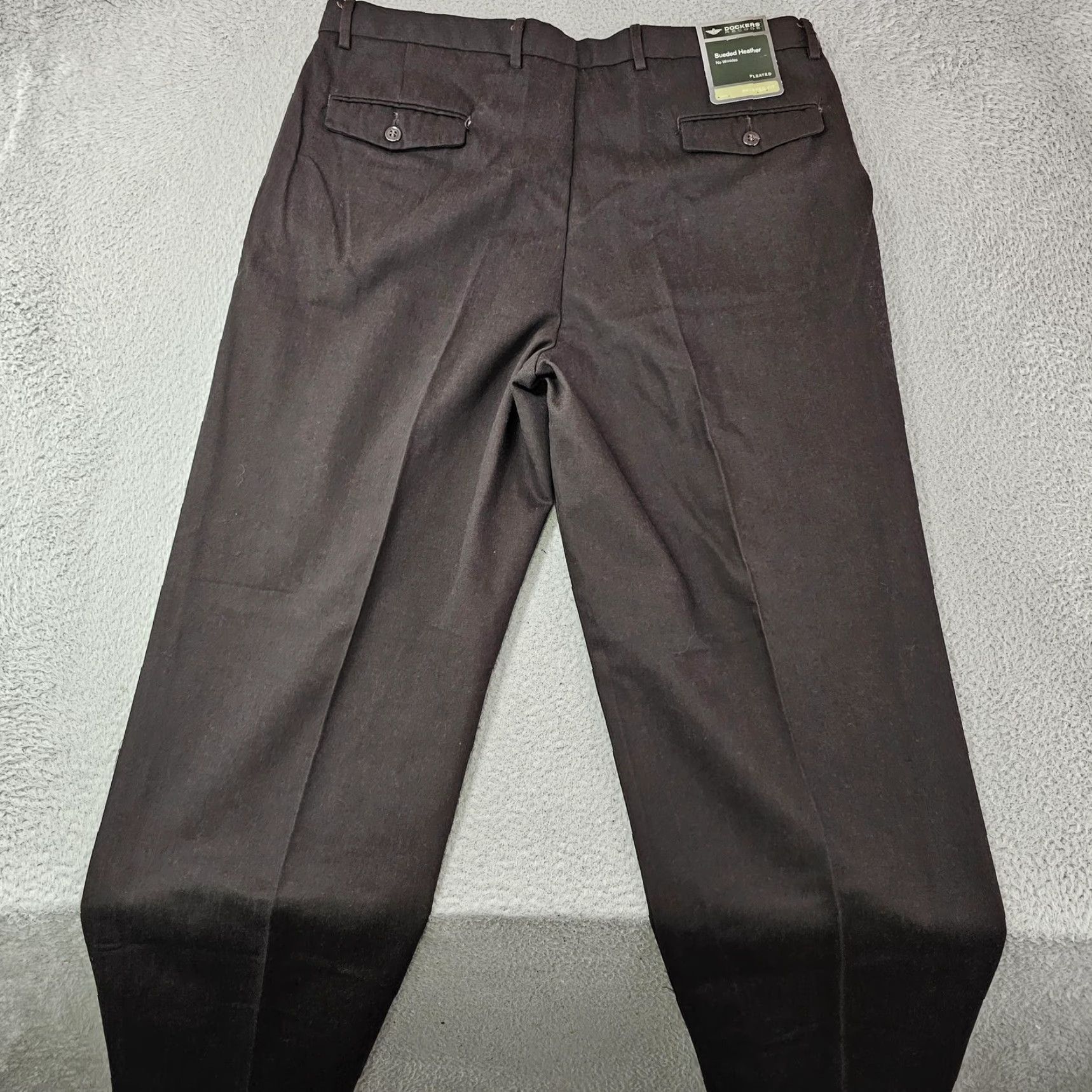 Dockers Dockers Pants Mens 38x32 Brown Sueded Heather Pleated Relaxed Fit NWT Size US 38 / EU 54 - 7 Thumbnail
