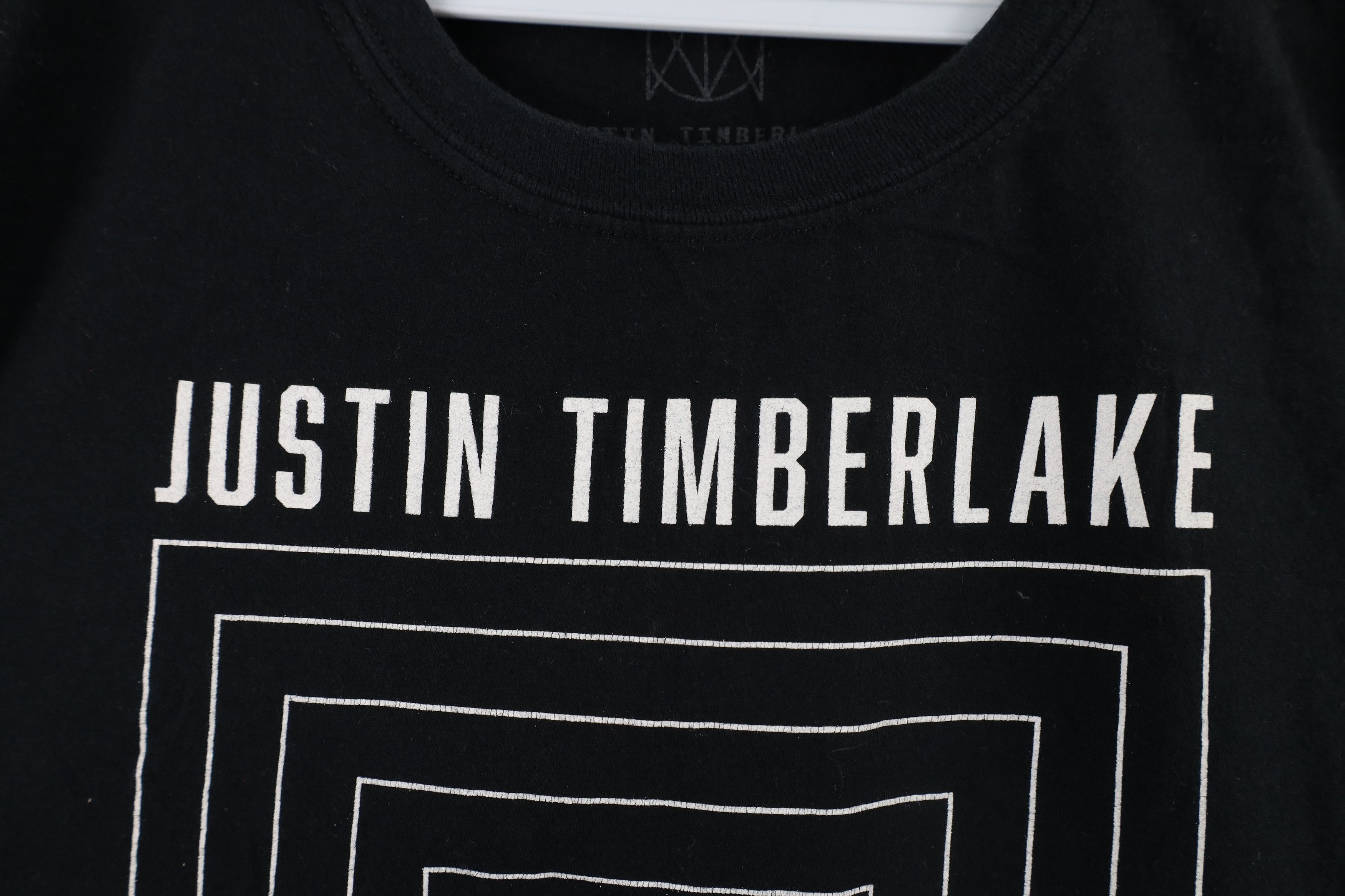 Vintage Vintage Y2K of the Woods Tour Justin Timberlake Band T-Shirt Size US L / EU 52-54 / 3 - 5 Thumbnail