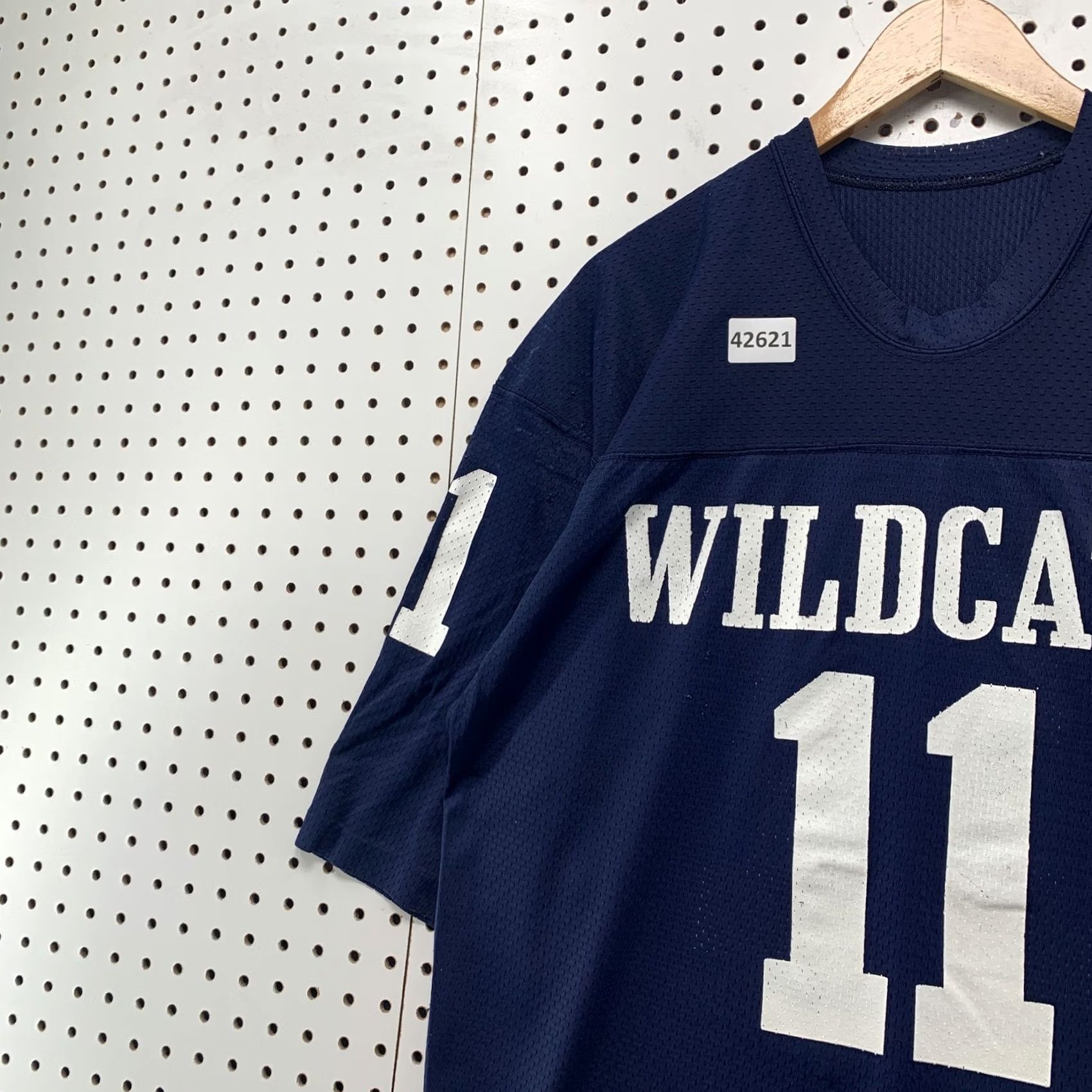 Champion VINTAGE 80s WILDCATS Champion Football Jersey Mens Large #11 Navy Blue Made USA Size US L / EU 52-54 / 3 - 5 Thumbnail