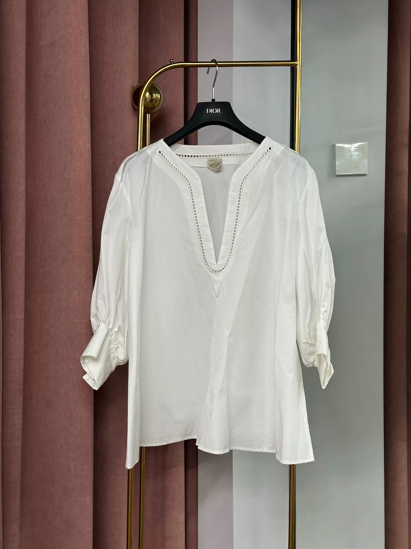Tod's Tod's White V-Neck Top Size S / US 4 / IT 40 - 1 Thumbnail