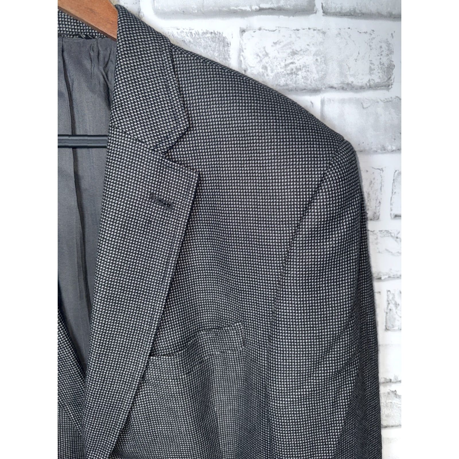 Jack Victor VINTAGE Jack Victor Sport Coat Mens 44R Gray Bamboo Viscose 2 Button Sports Coat Size US S / EU 44-46 / 1 - 2 Thumbnail